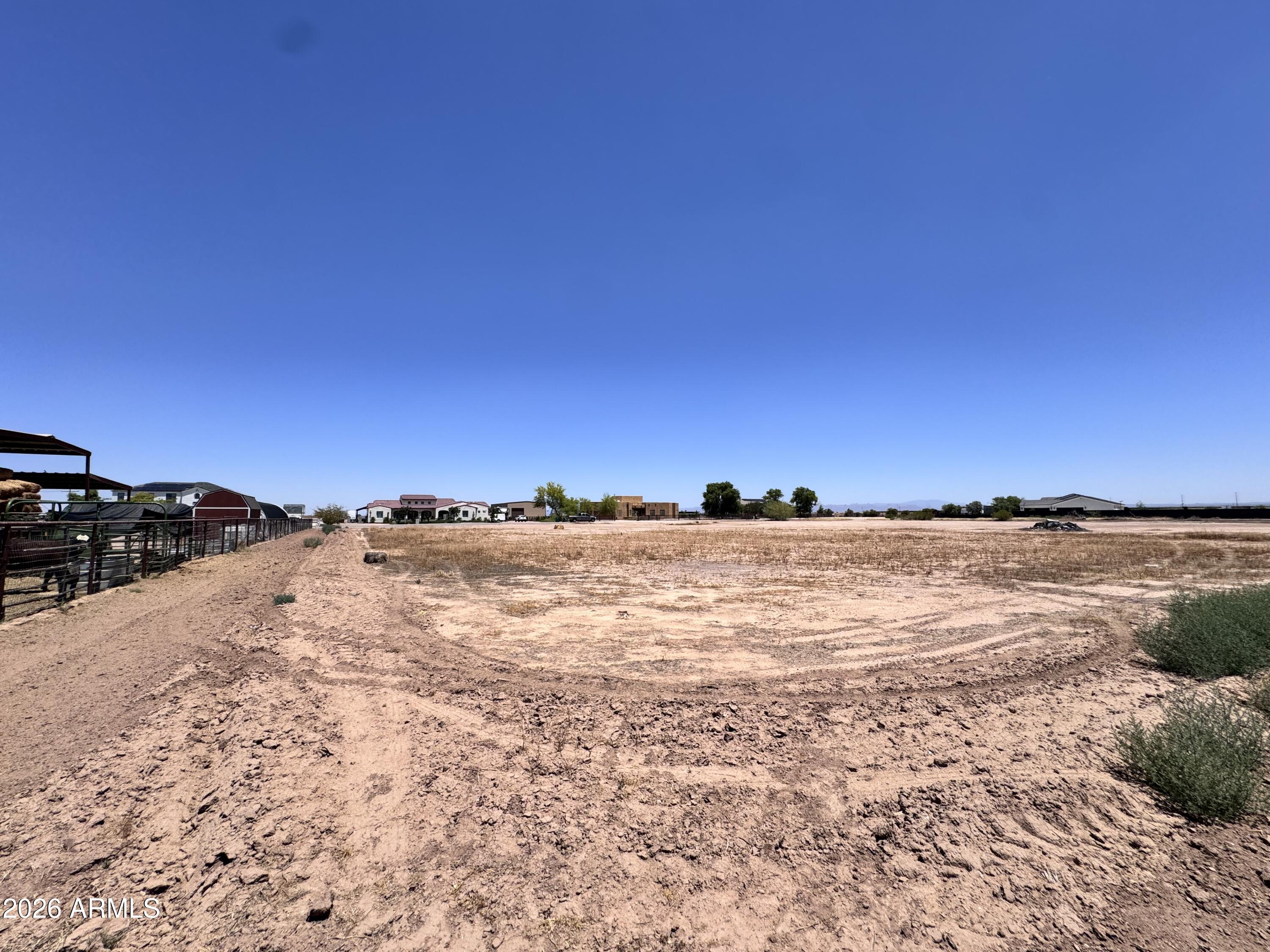 COM @ W1/4 COR SECTION 31-5S-9E TH N-680.89 TH S89 - Land