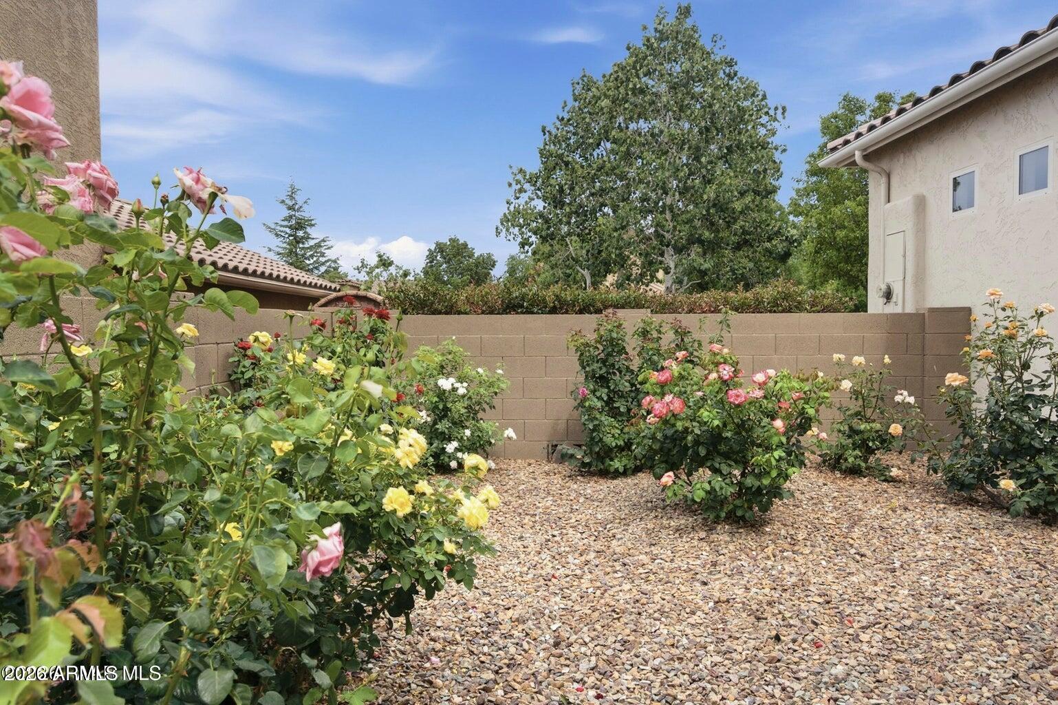 STONERIDGE 5 - Residential