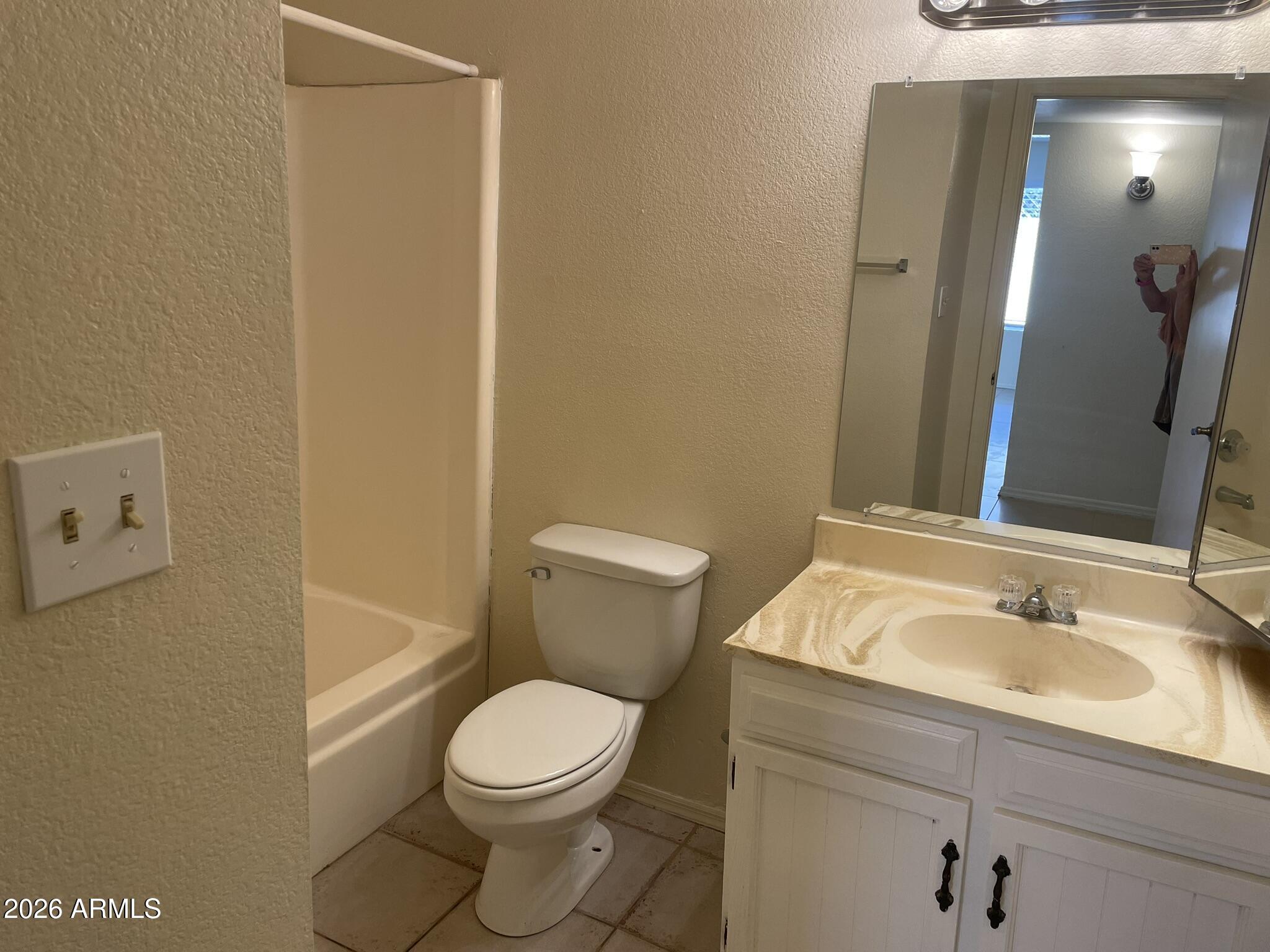 KNOELL VILLA SOLANO - Residential Lease