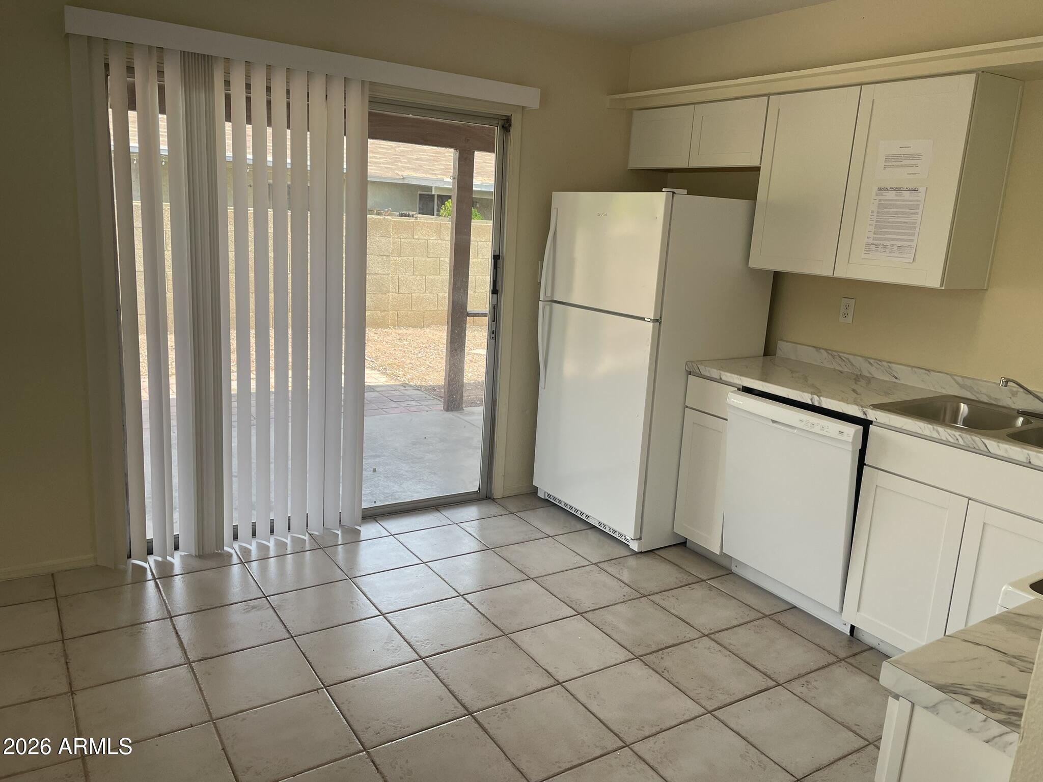 KNOELL VILLA SOLANO - Residential Lease