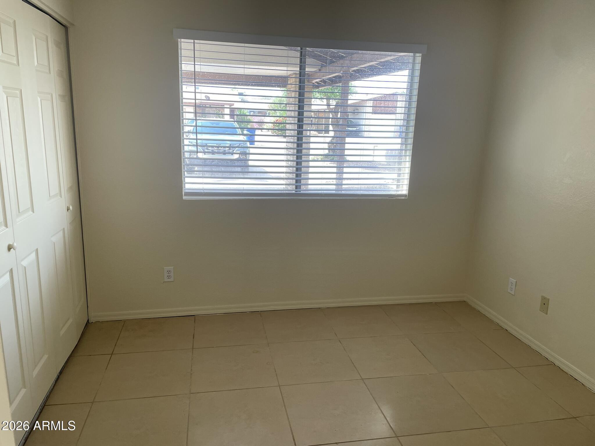 KNOELL VILLA SOLANO - Residential Lease