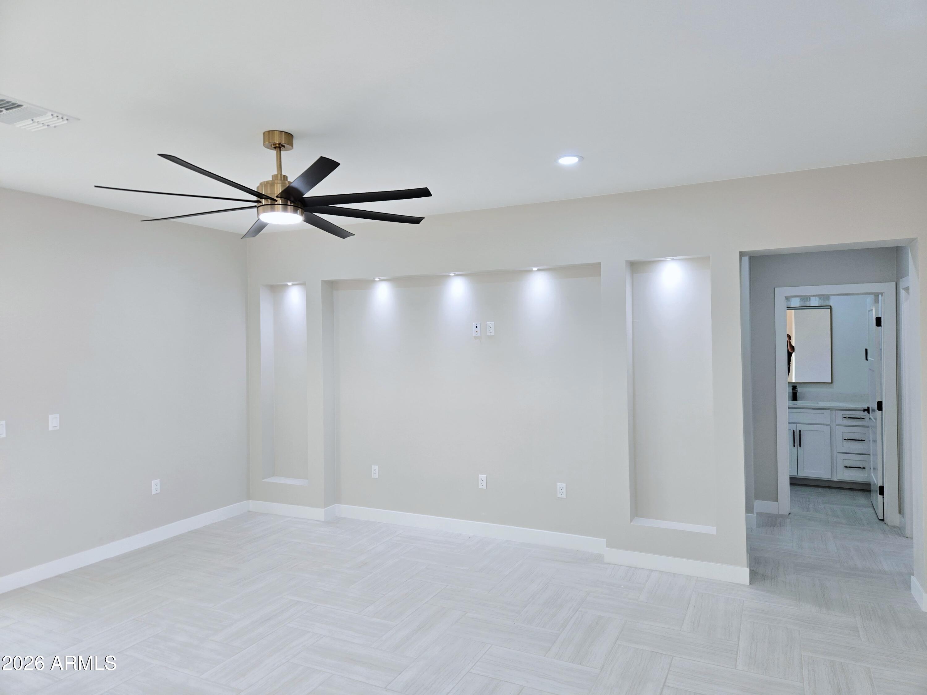 HORSESHOE TRAILS PHASE 2 - Residential