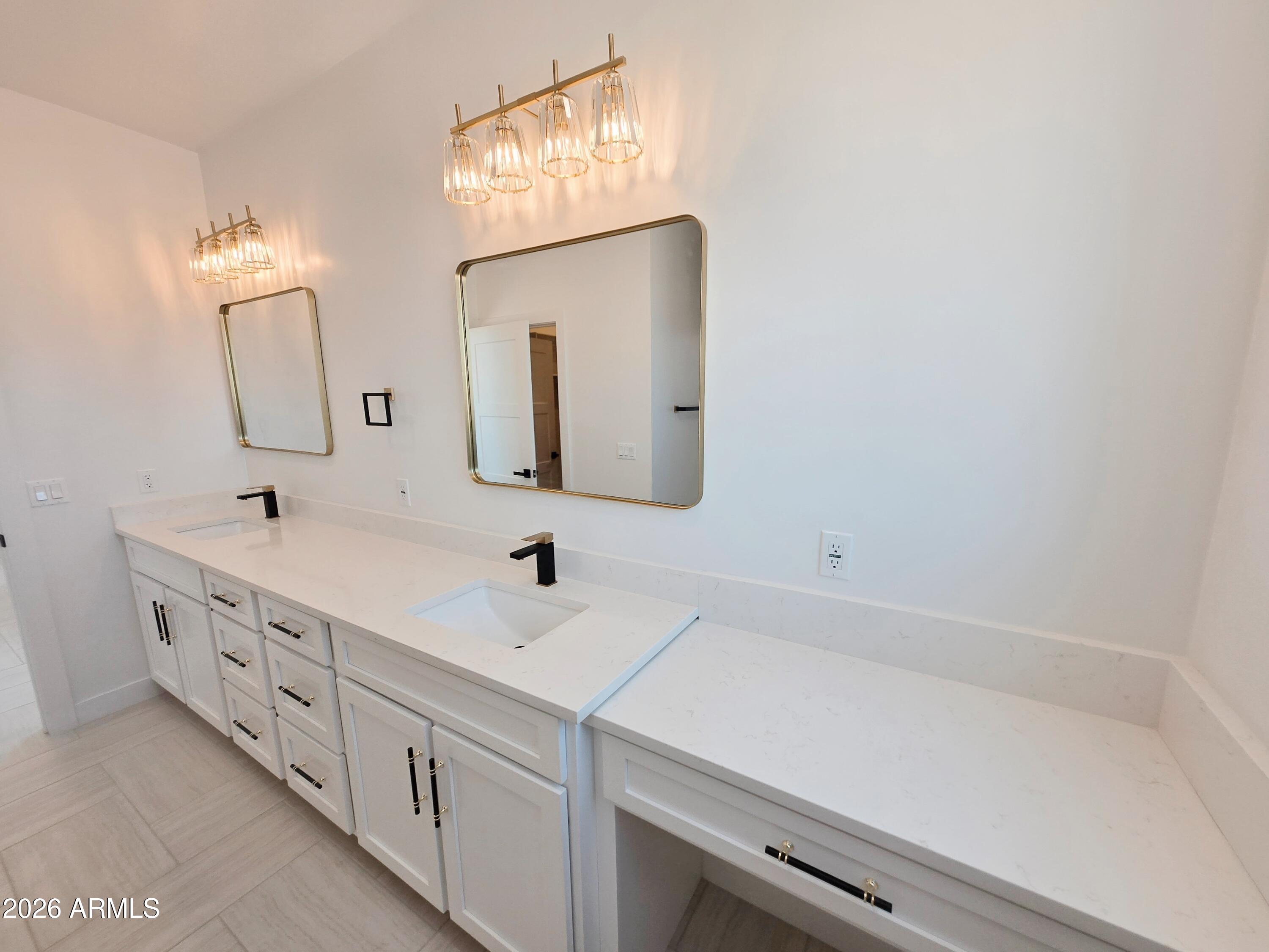 HORSESHOE TRAILS PHASE 2 - Residential
