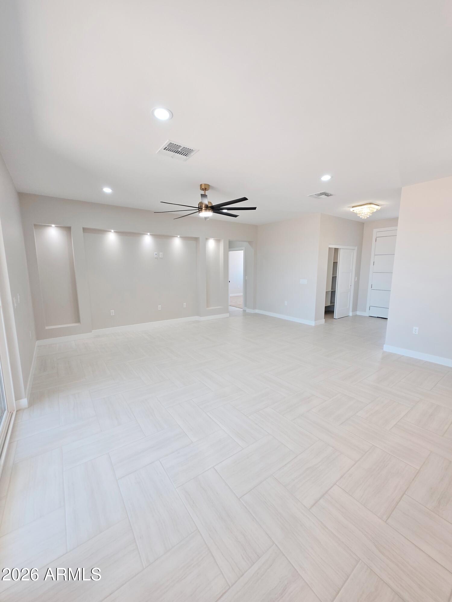 HORSESHOE TRAILS PHASE 2 - Residential
