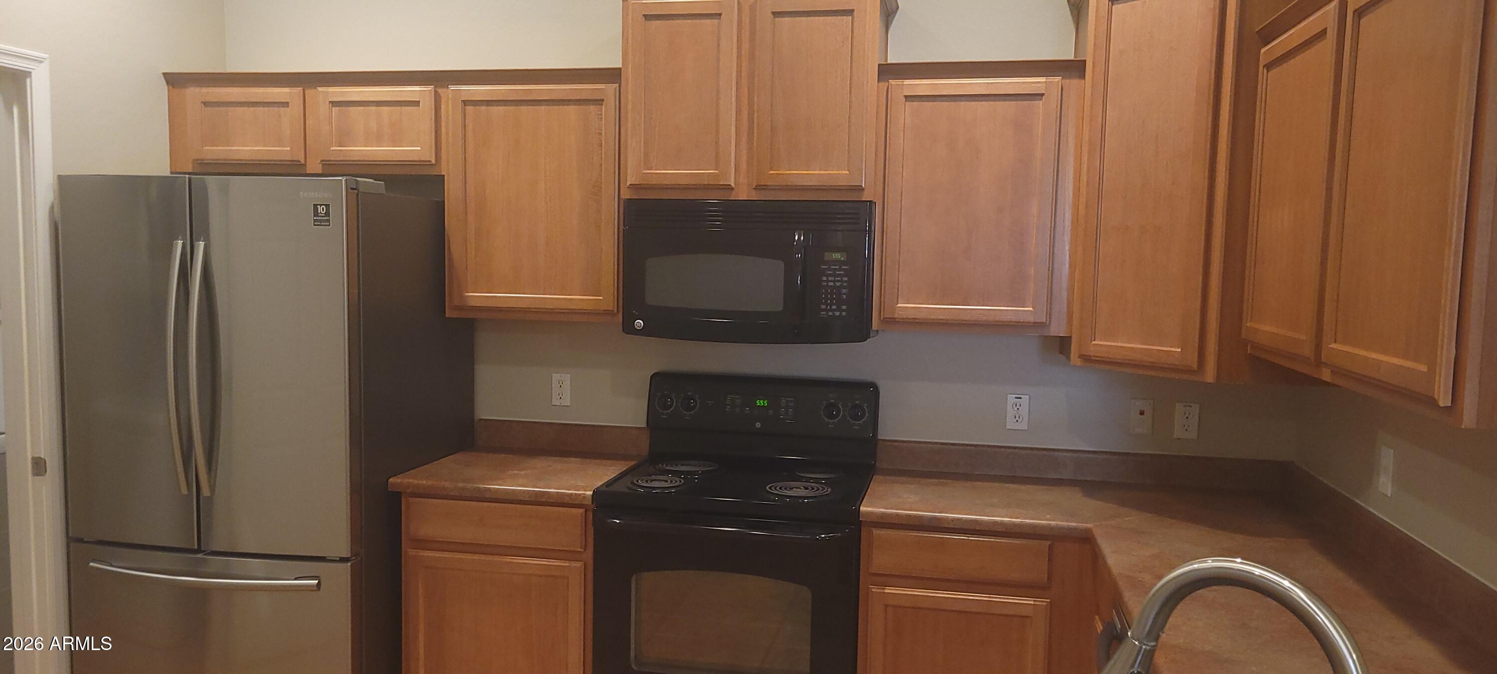PARK PLACE CONDOMINIUM AMD - Residential Lease