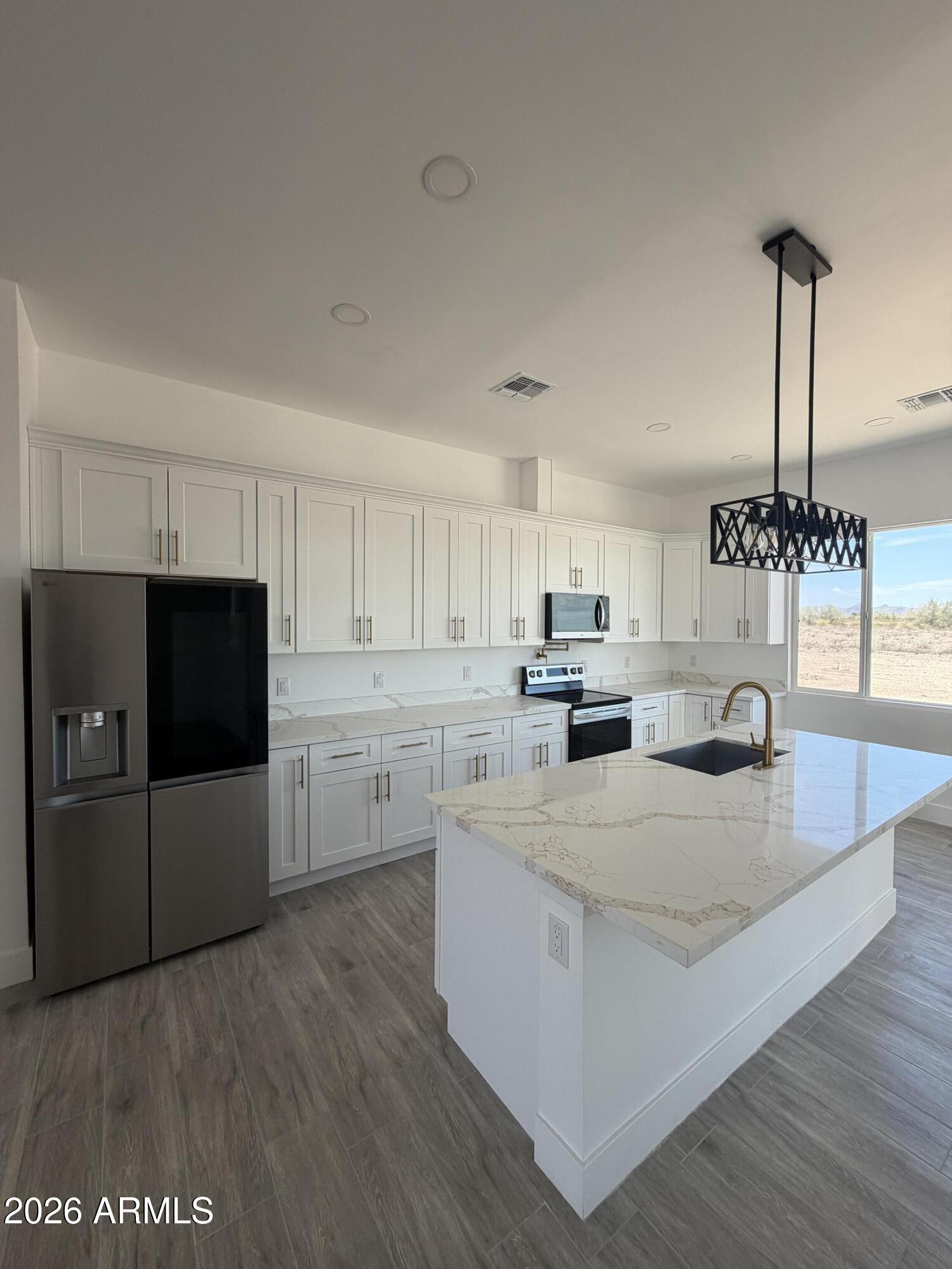 WEST PHOENIX ESTATES UNIT 5 - Residential