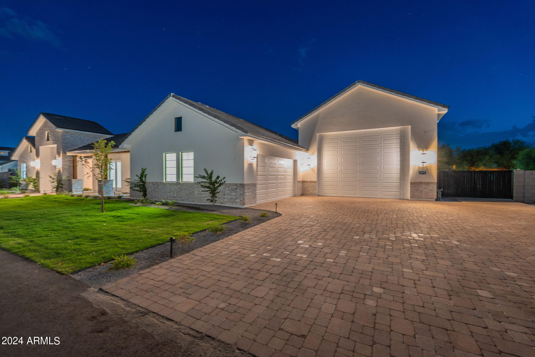 RAY ROAD & 154TH PLACE - Residential