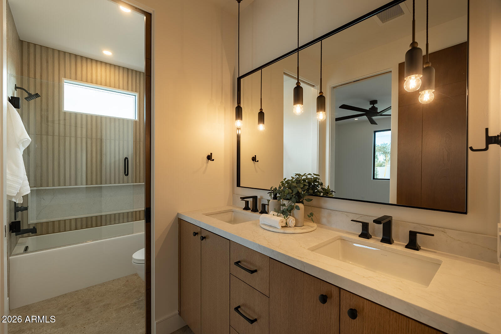 CAMELBACK PARK ESTATES - Residential