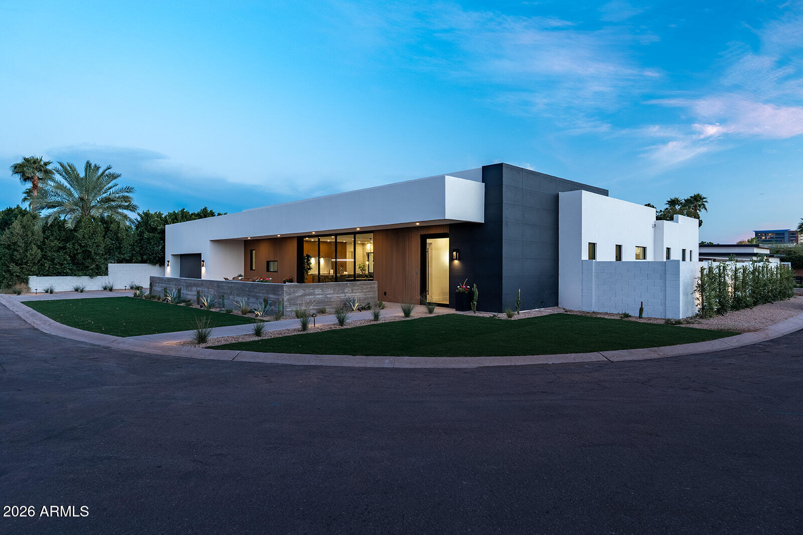 CAMELBACK PARK ESTATES - Residential