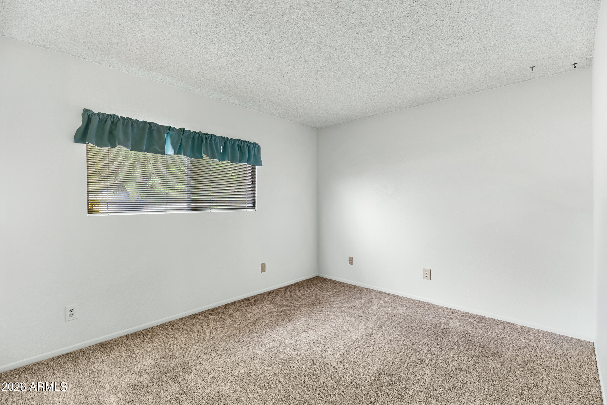 TEMPE GARDENS 19 LOT 2042-2114 - Residential