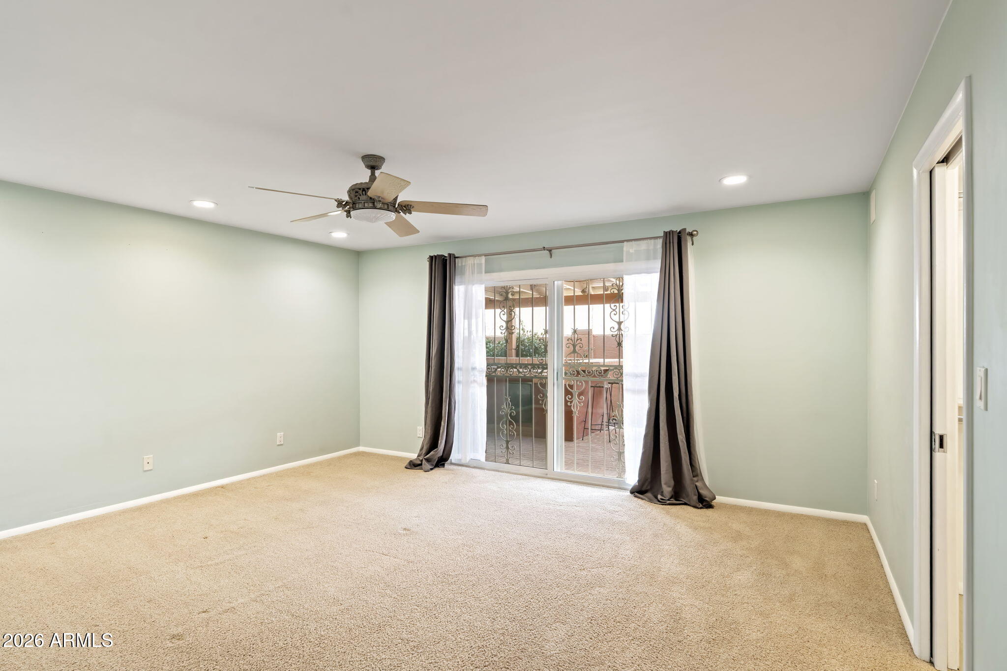 LA JOLLA - Residential Lease