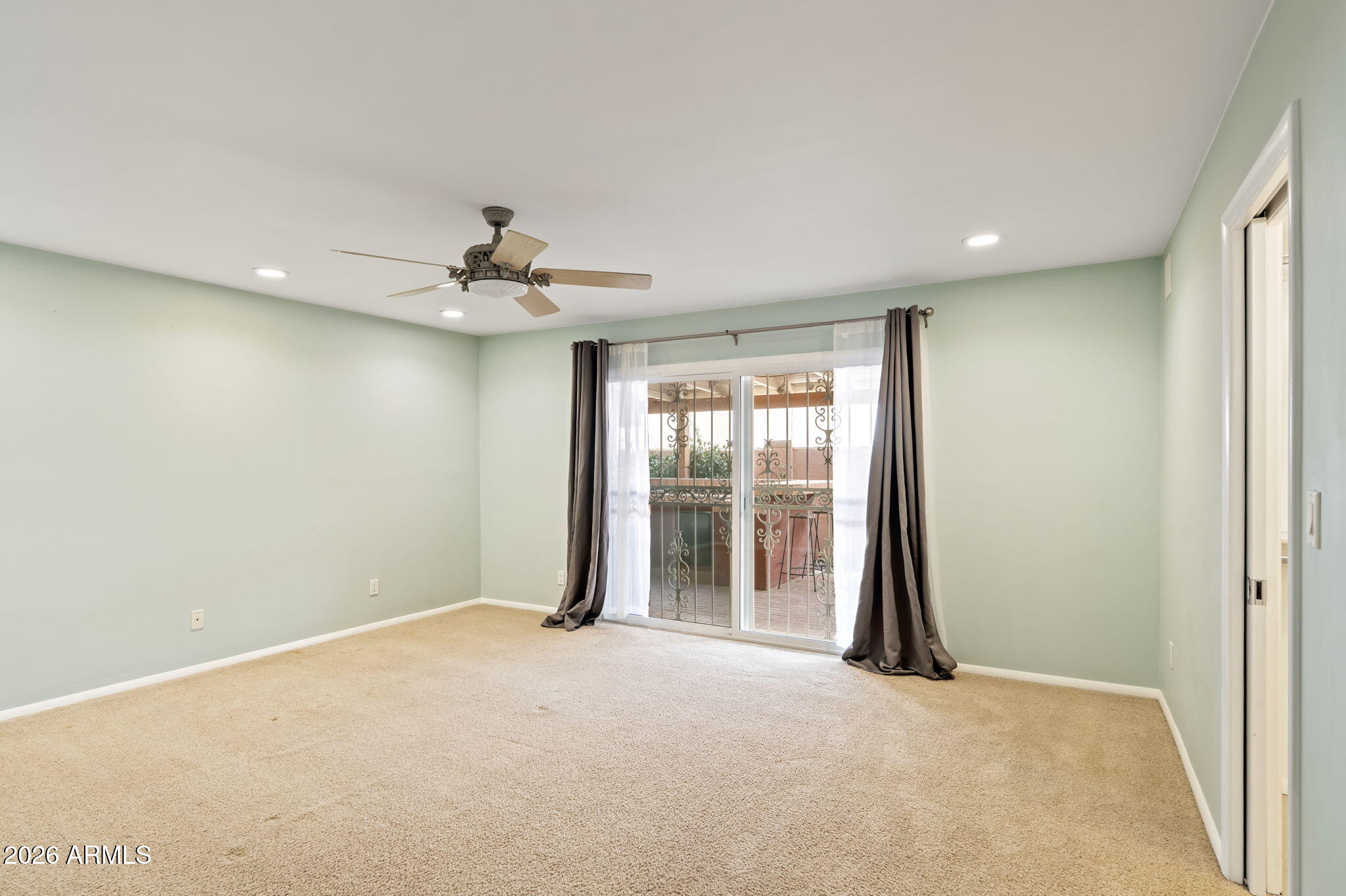 LA JOLLA - Residential Lease