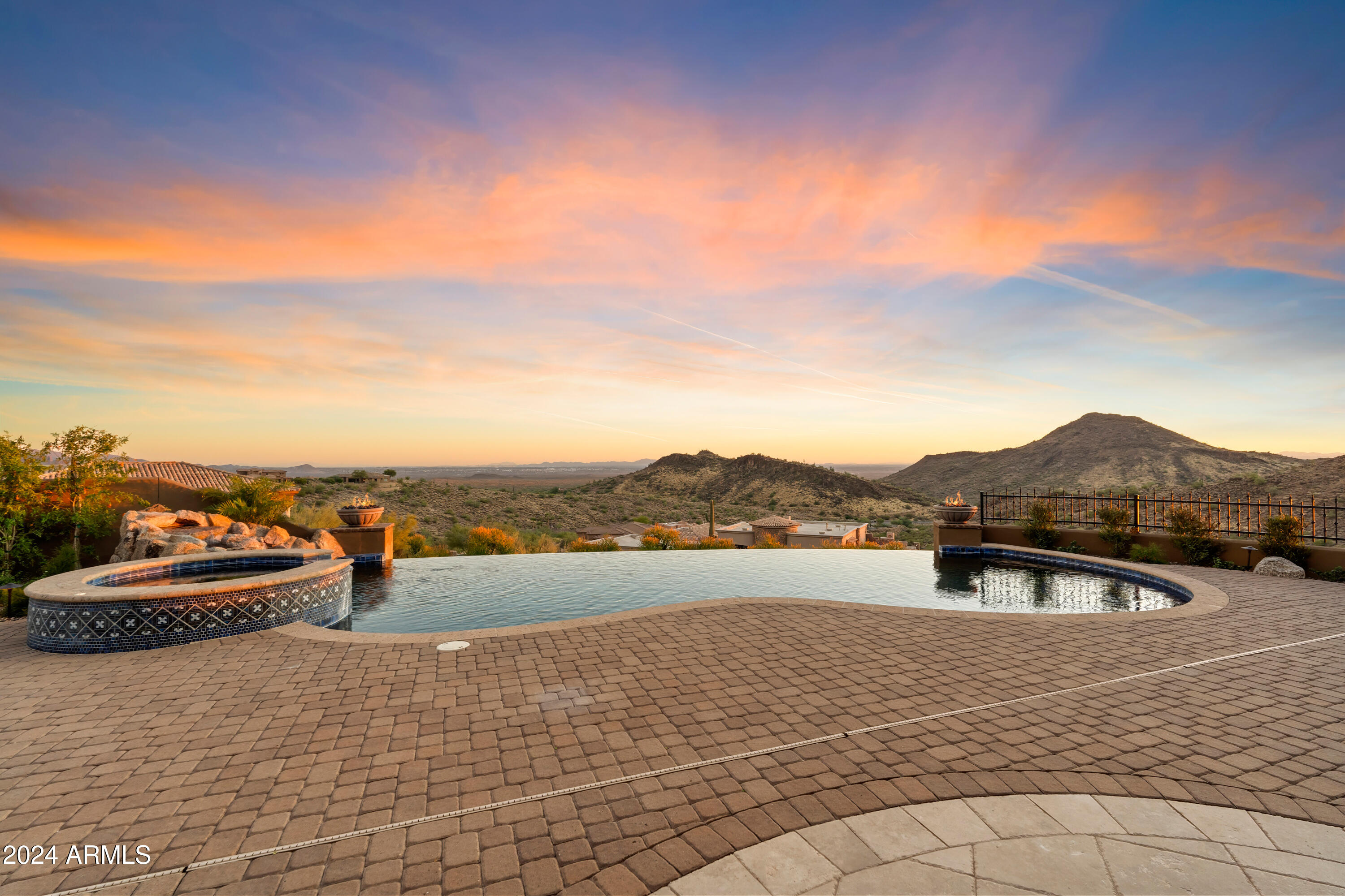 CRESTVIEW AT FOUNTAIN HILLS - Residential