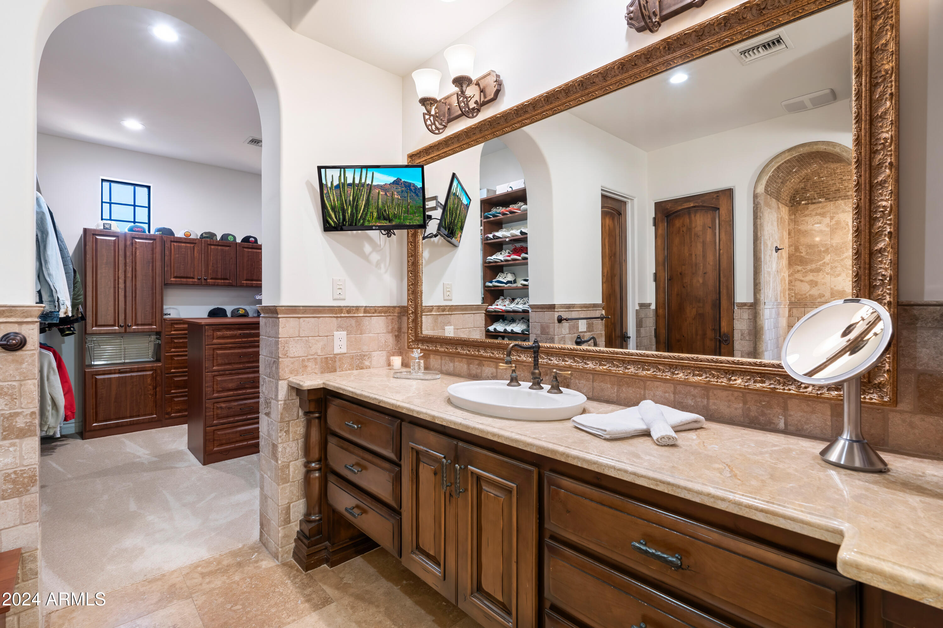 CRESTVIEW AT FOUNTAIN HILLS - Residential
