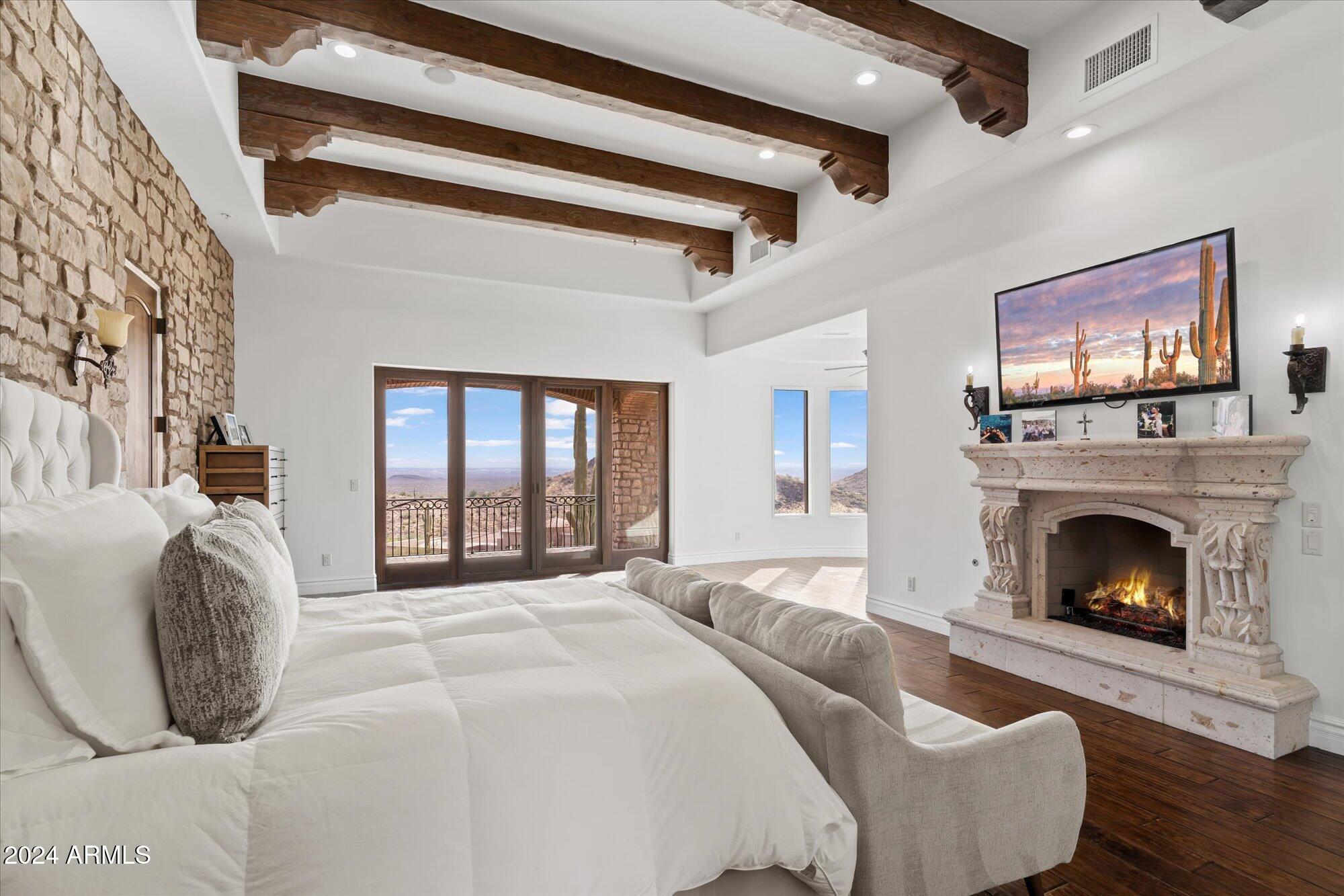 CRESTVIEW AT FOUNTAIN HILLS - Residential