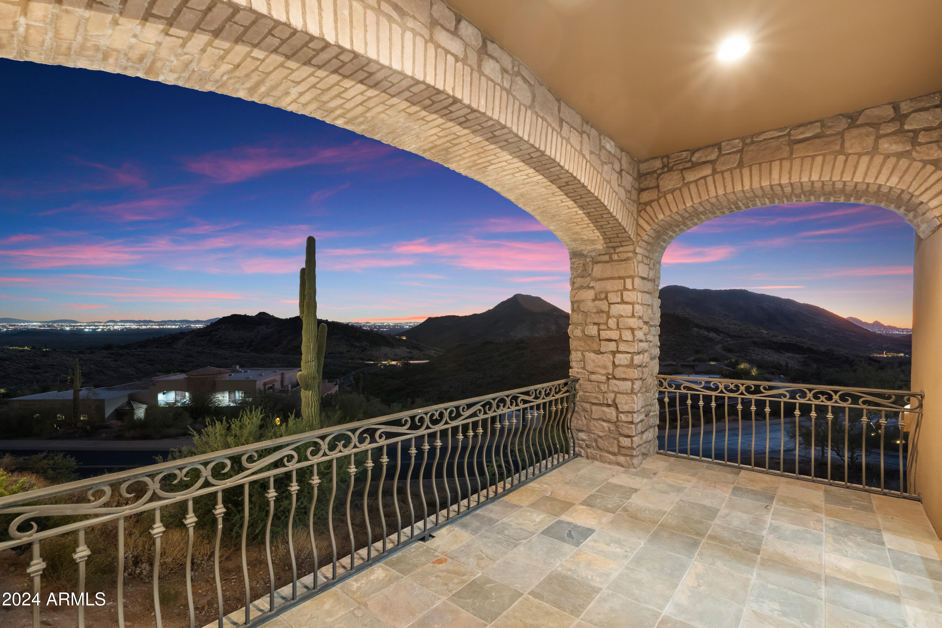 CRESTVIEW AT FOUNTAIN HILLS - Residential