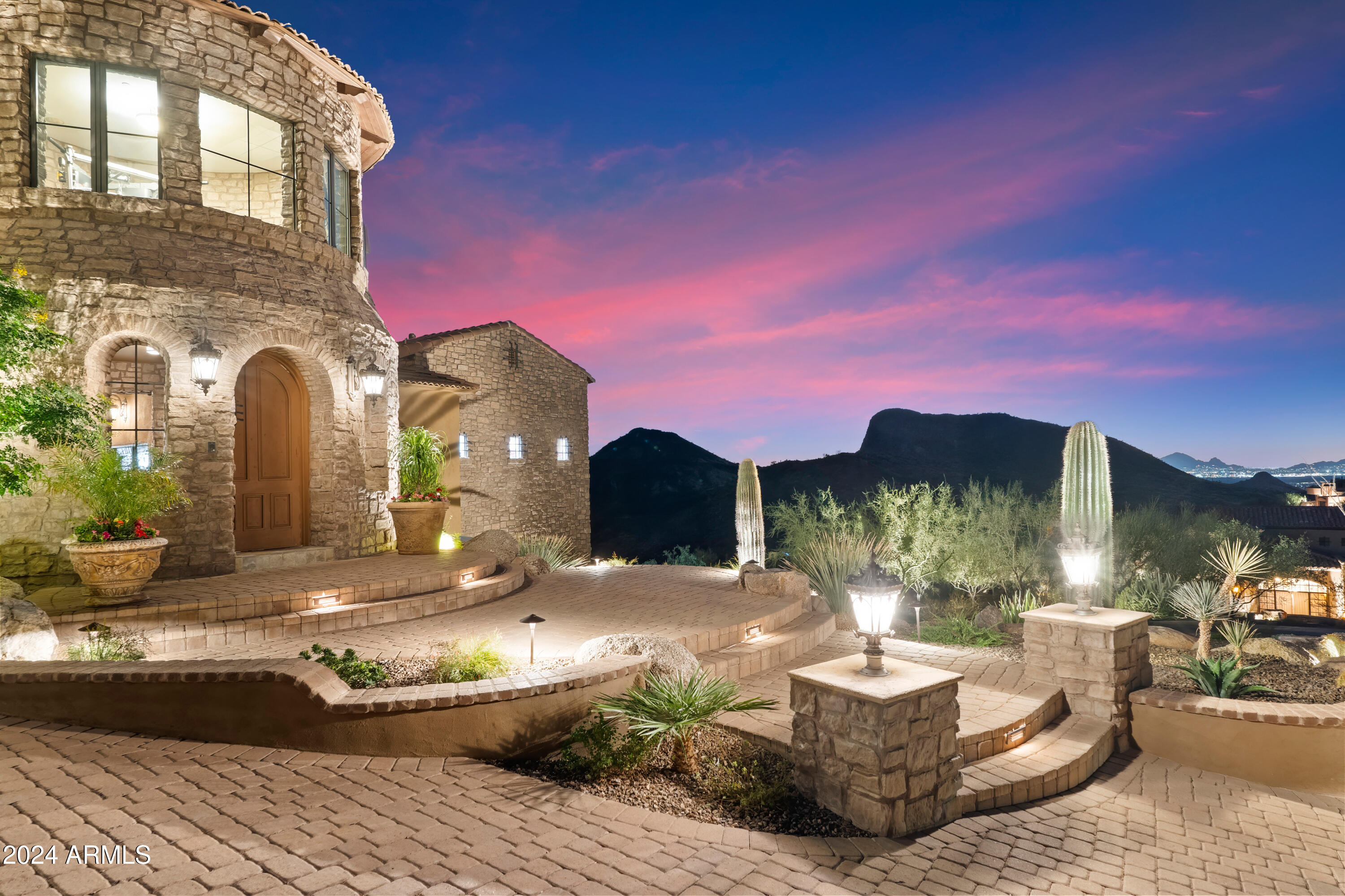 CRESTVIEW AT FOUNTAIN HILLS - Residential