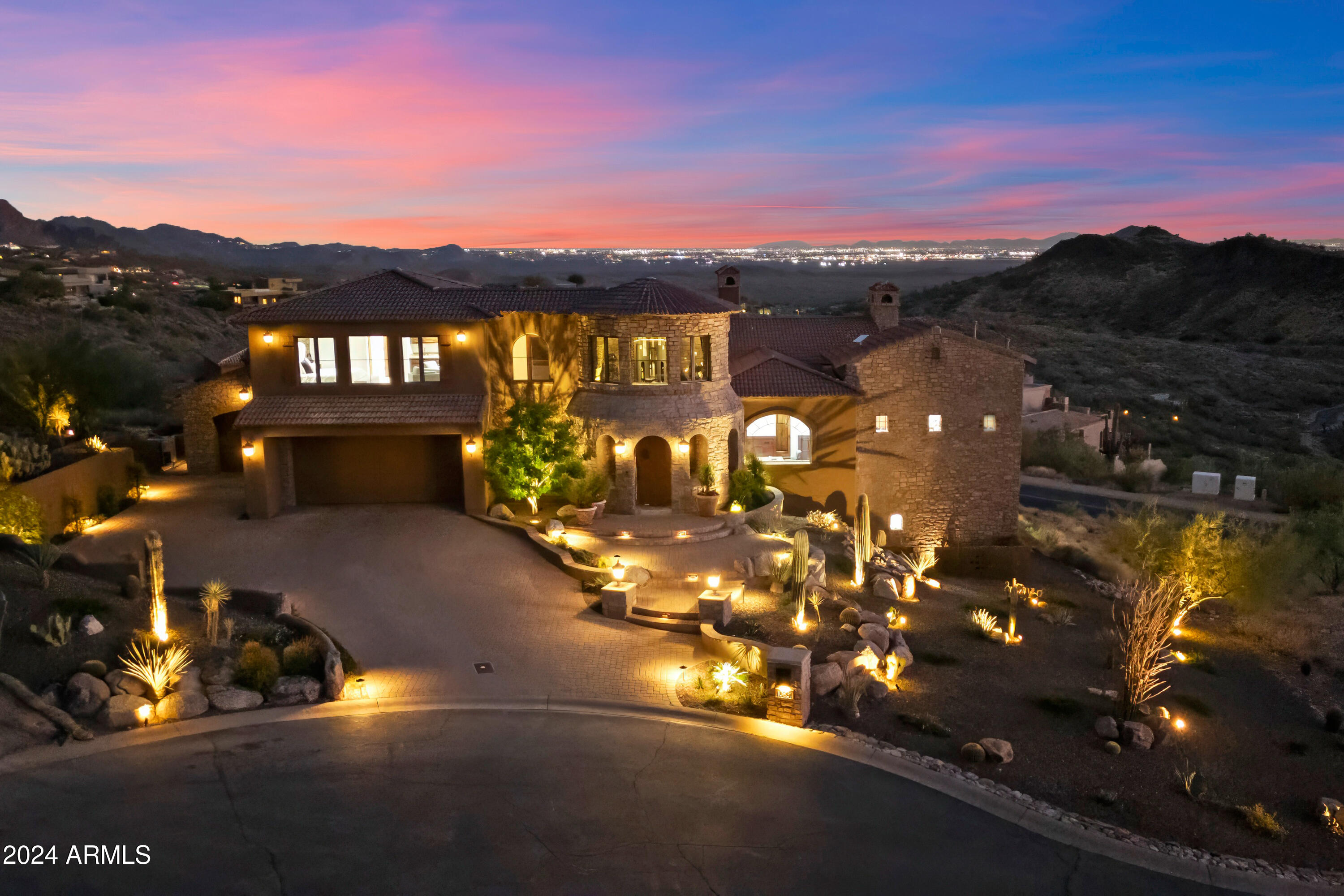 CRESTVIEW AT FOUNTAIN HILLS - Residential