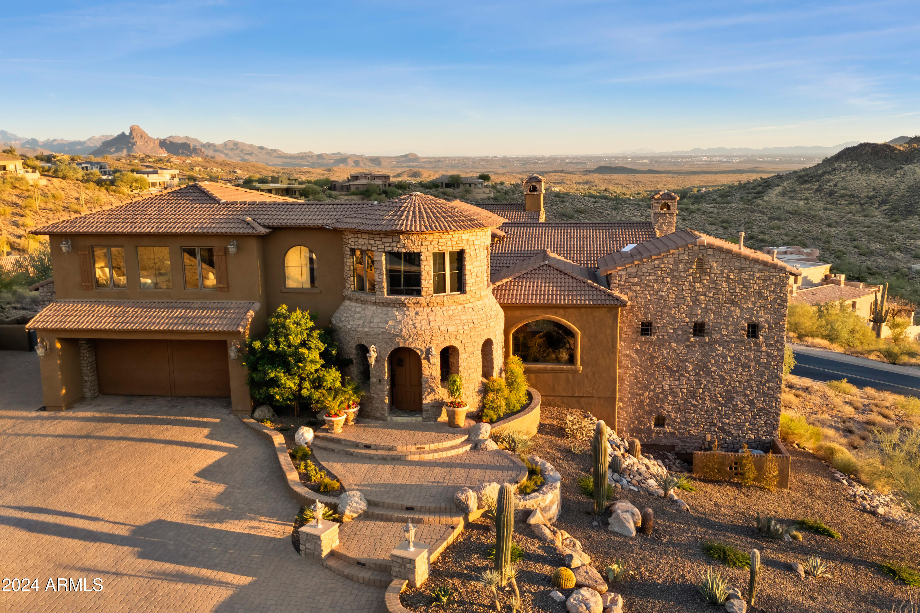 CRESTVIEW AT FOUNTAIN HILLS - Residential