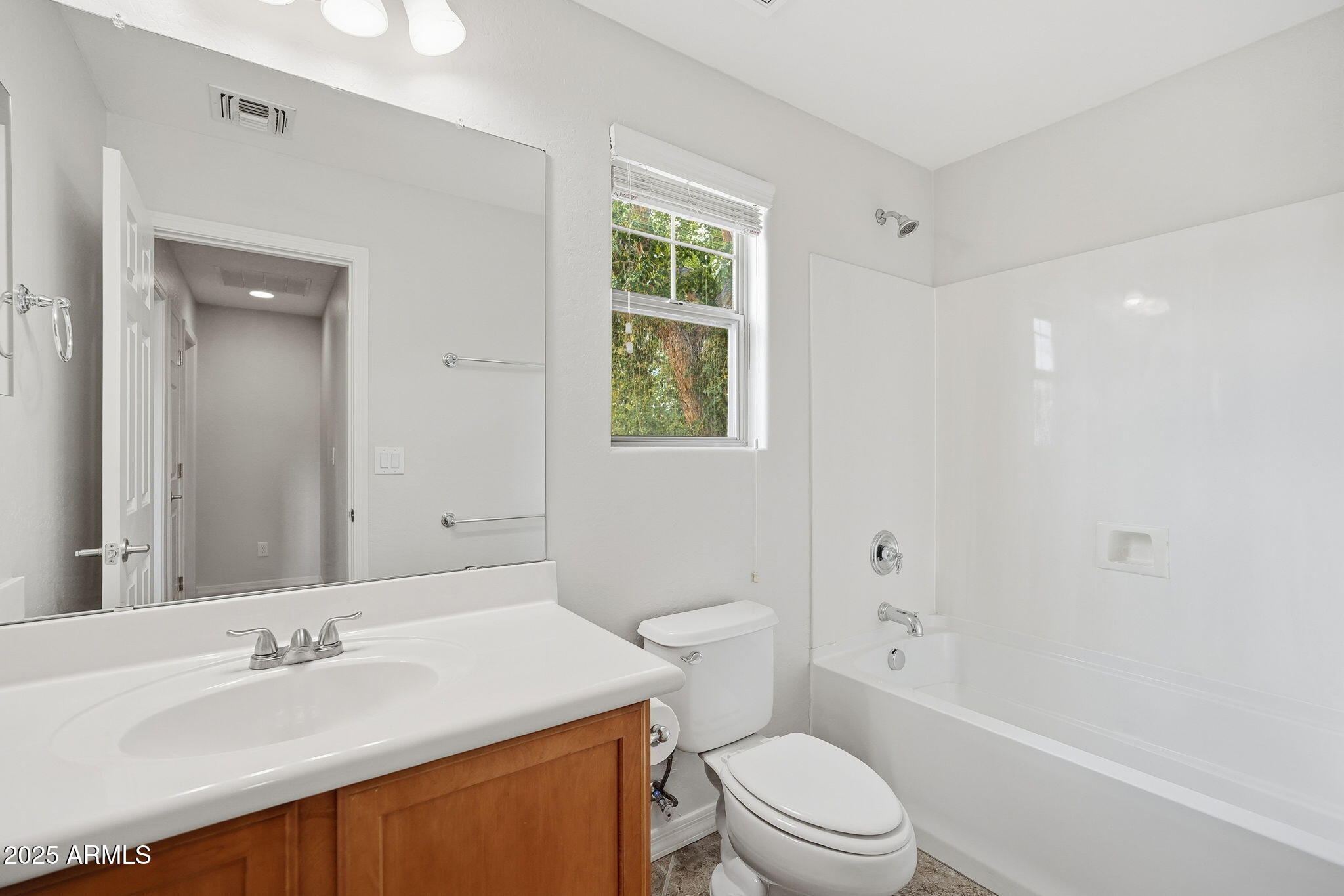 ANTHEM UNIT 101 - Residential Lease