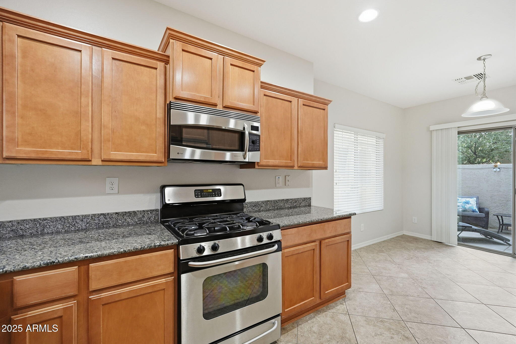 ANTHEM UNIT 101 - Residential Lease