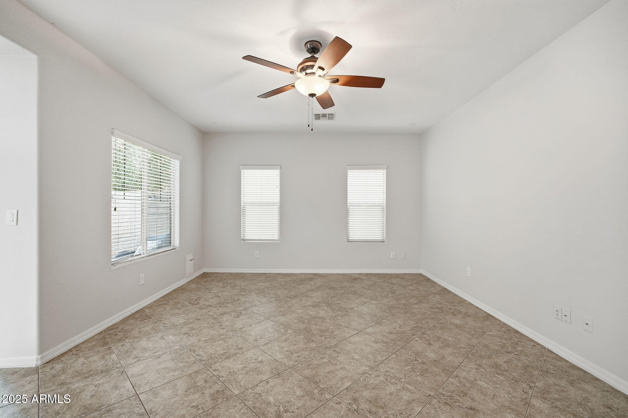 ANTHEM UNIT 101 - Residential Lease