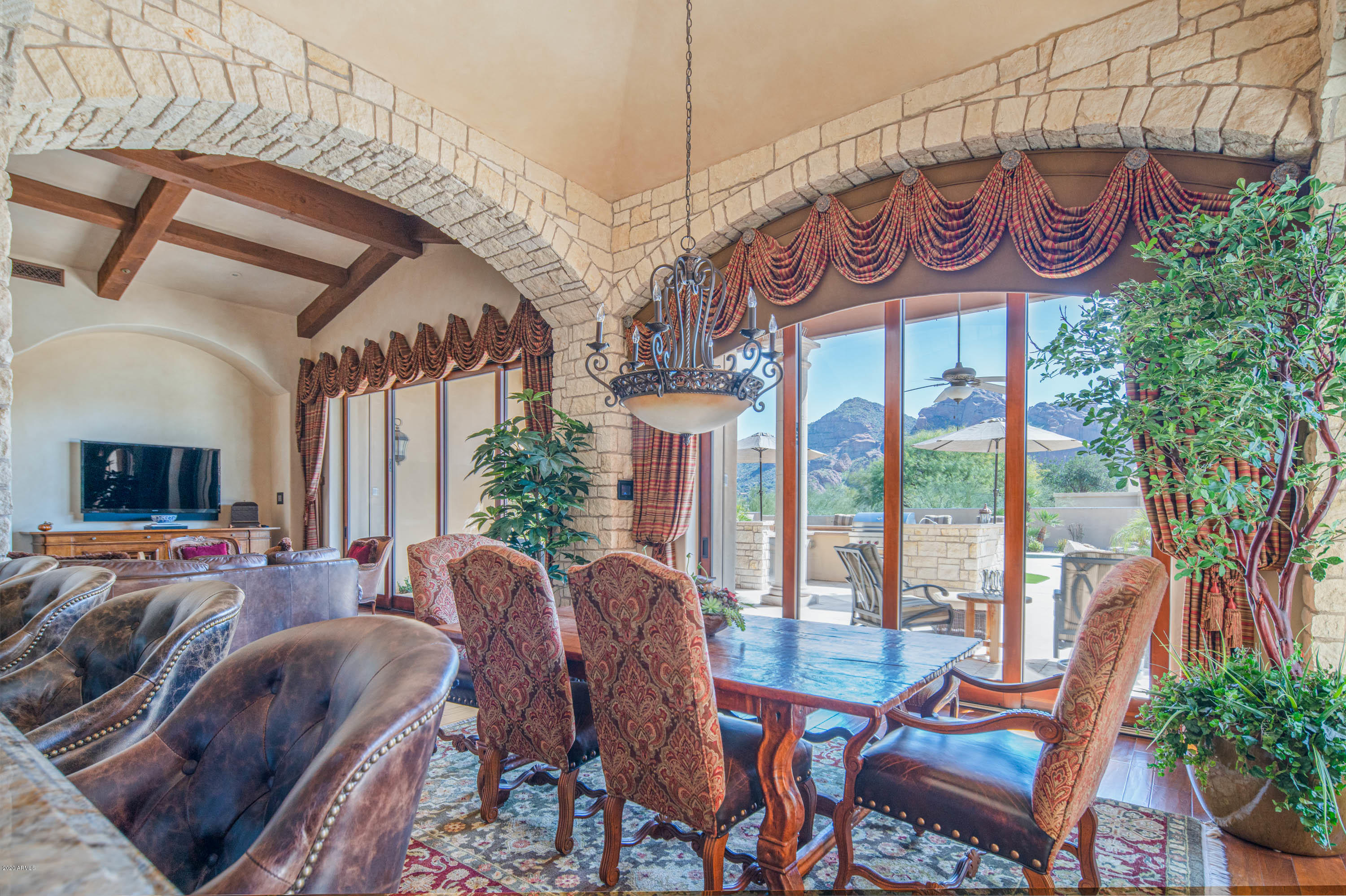 PEBBLE RIDGE - Residential