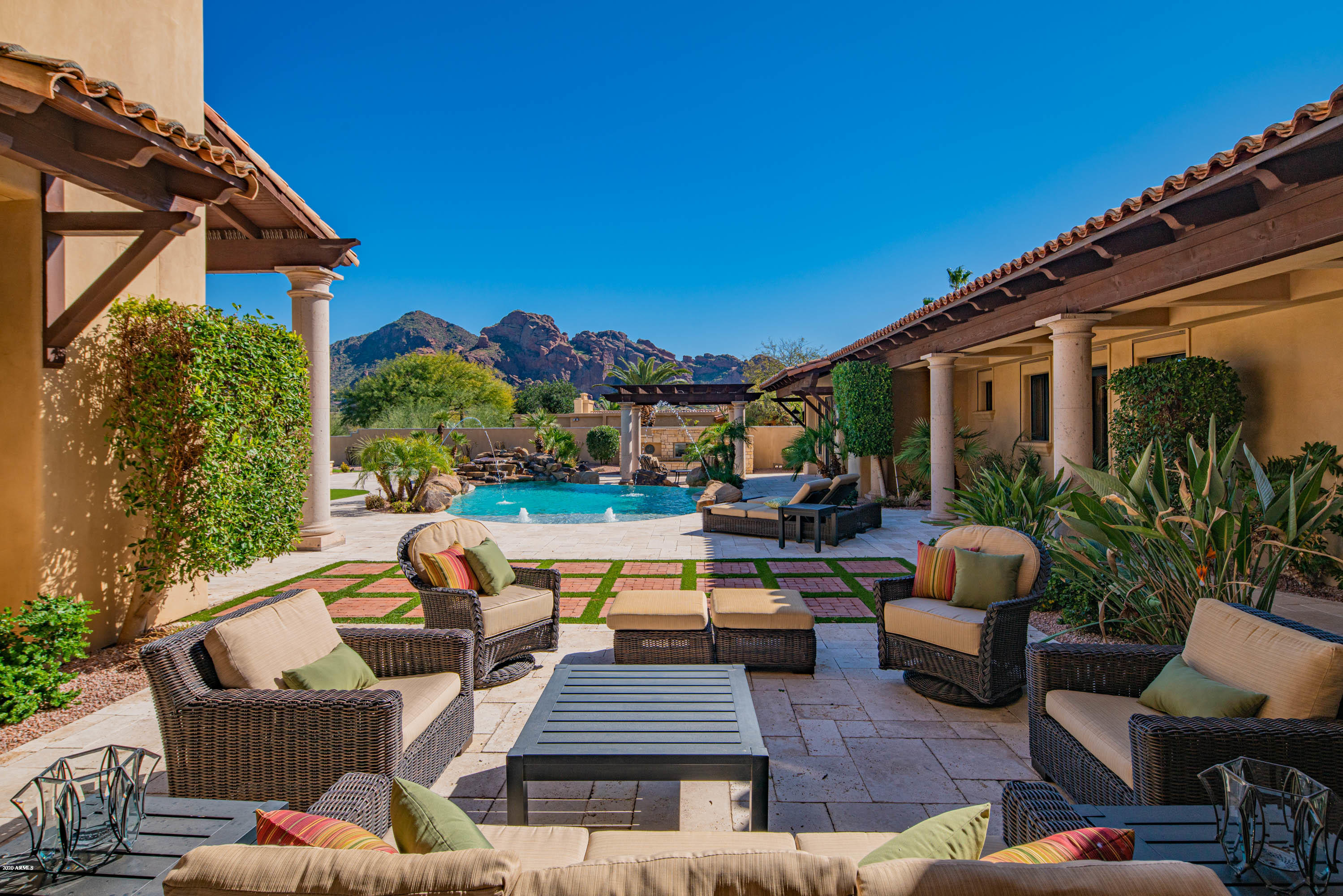PEBBLE RIDGE - Residential