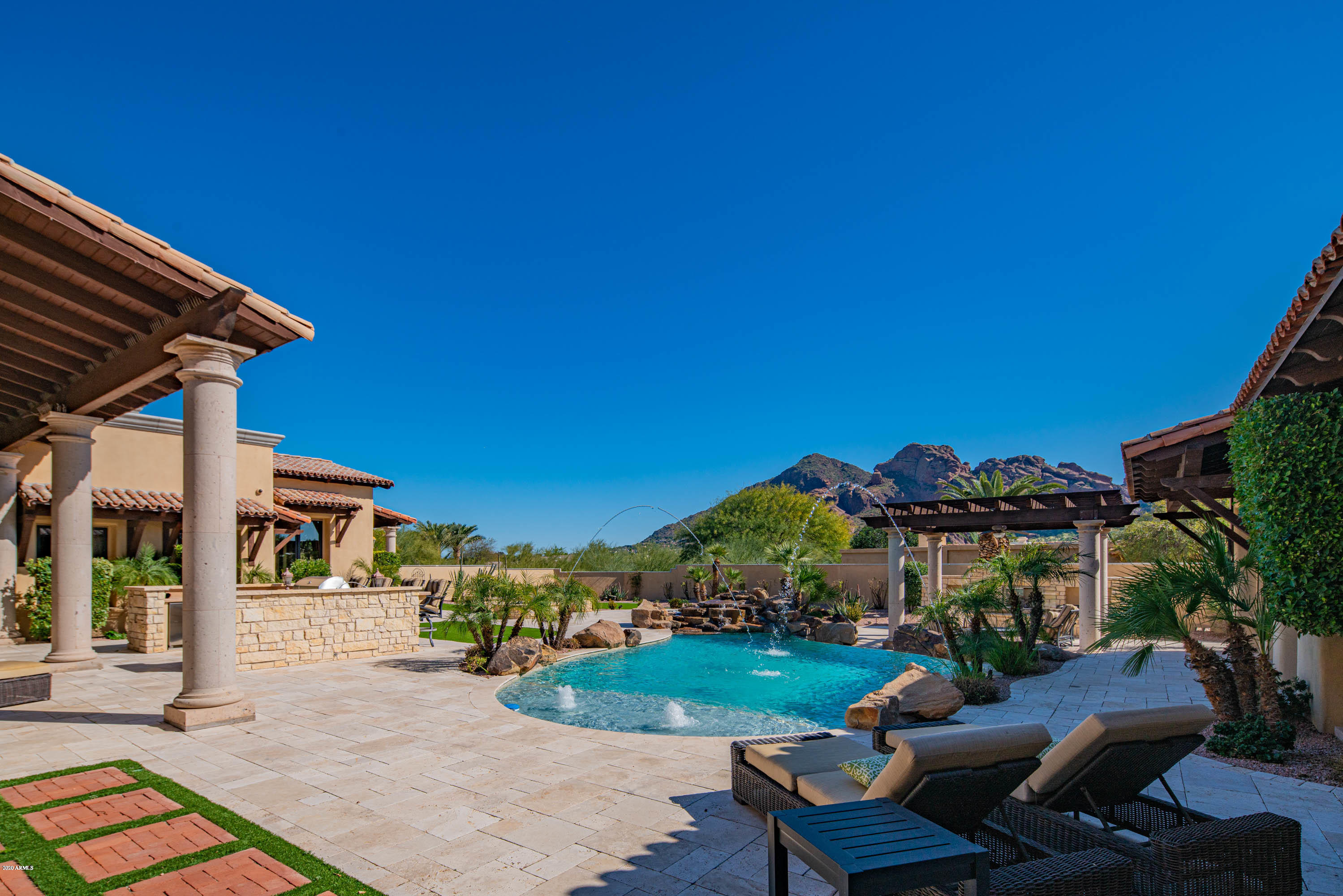 PEBBLE RIDGE - Residential
