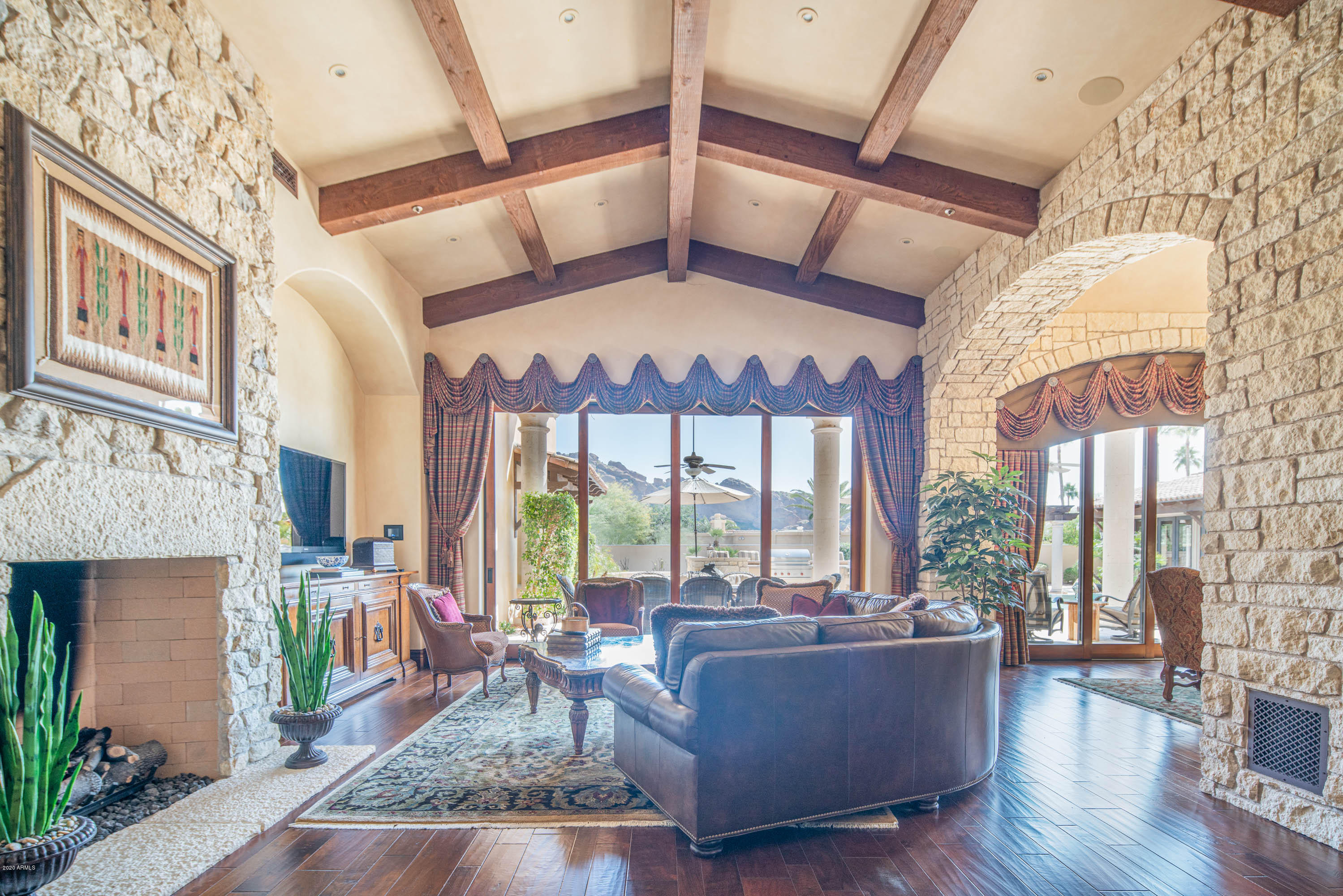 PEBBLE RIDGE - Residential