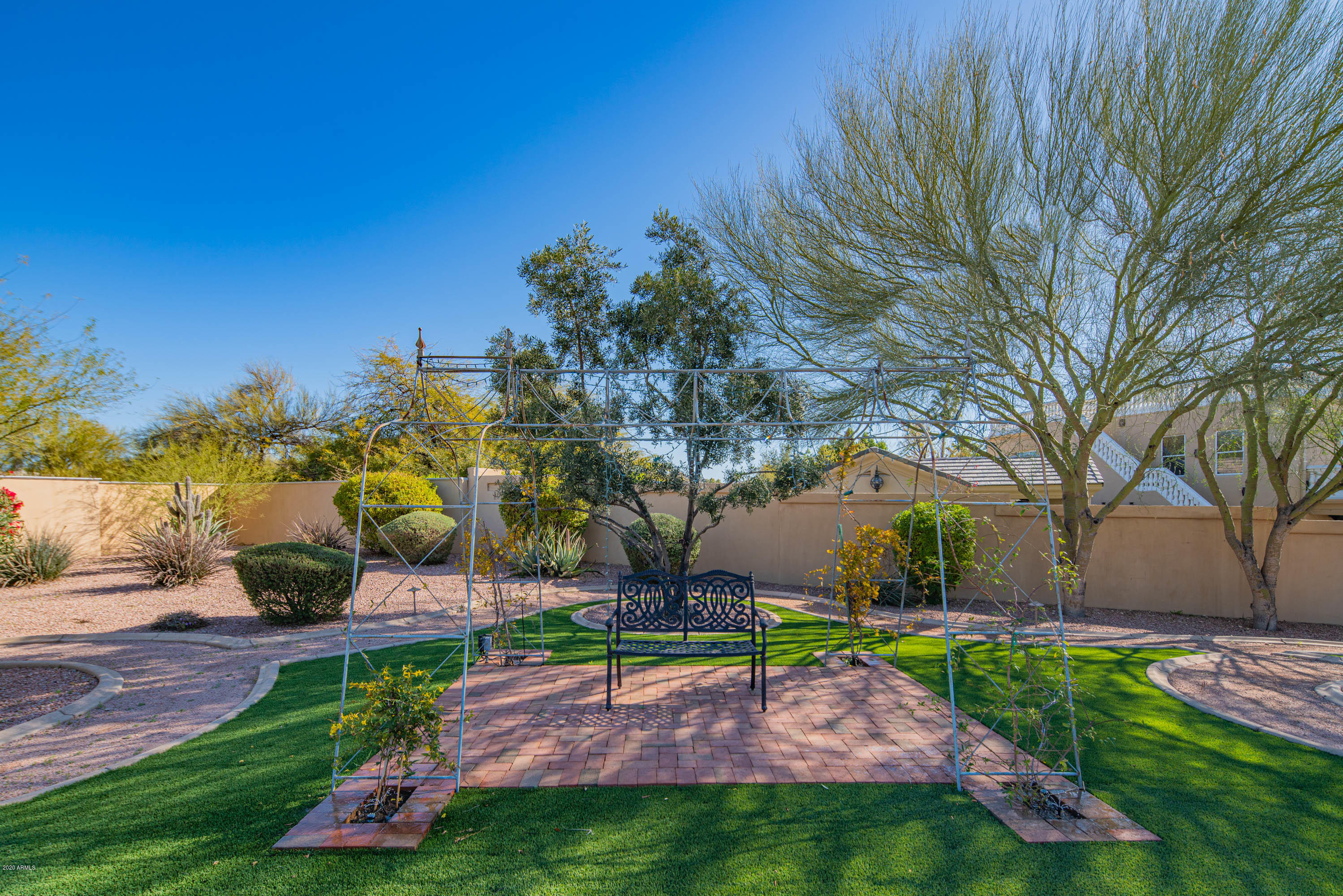 PEBBLE RIDGE - Residential