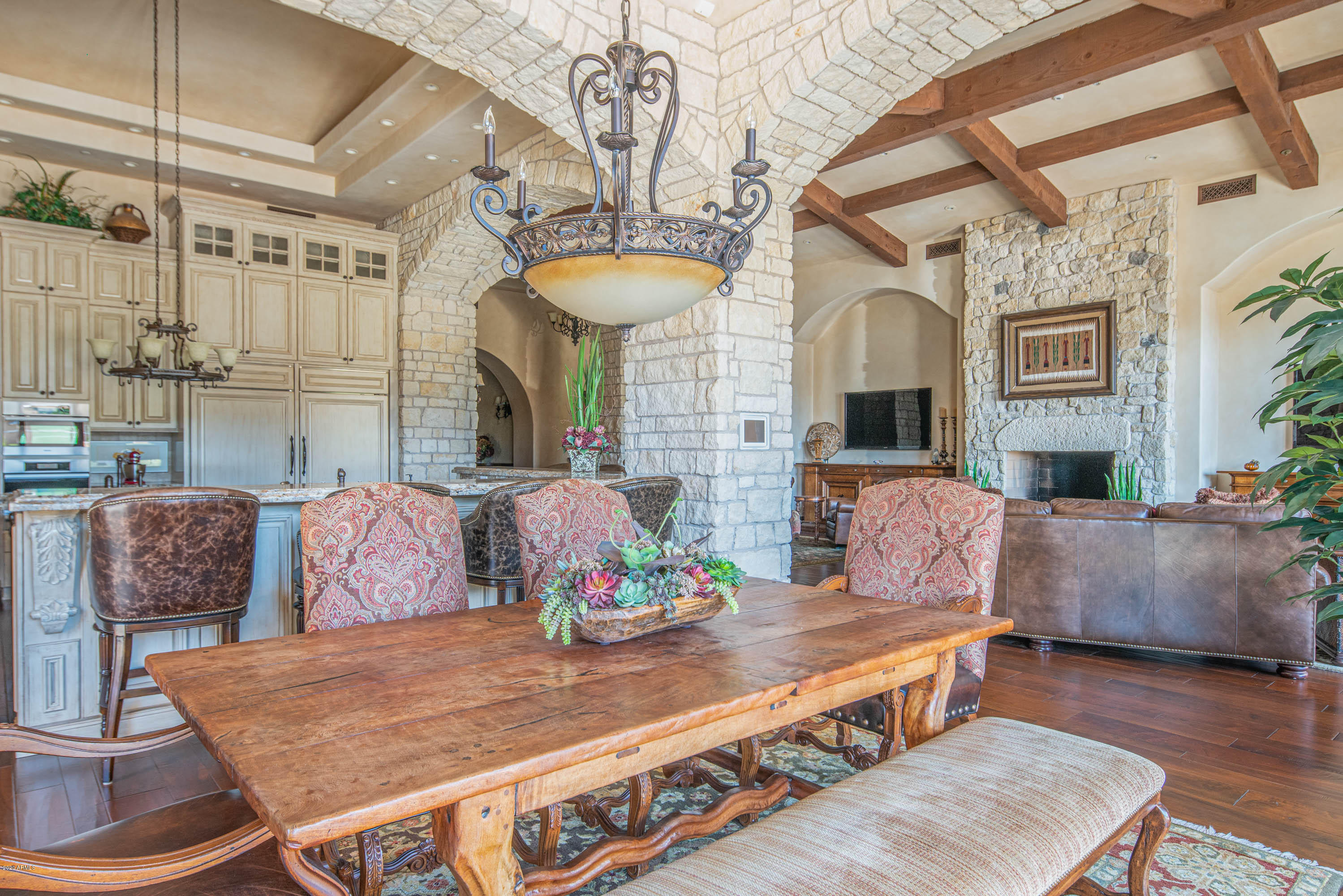 PEBBLE RIDGE - Residential
