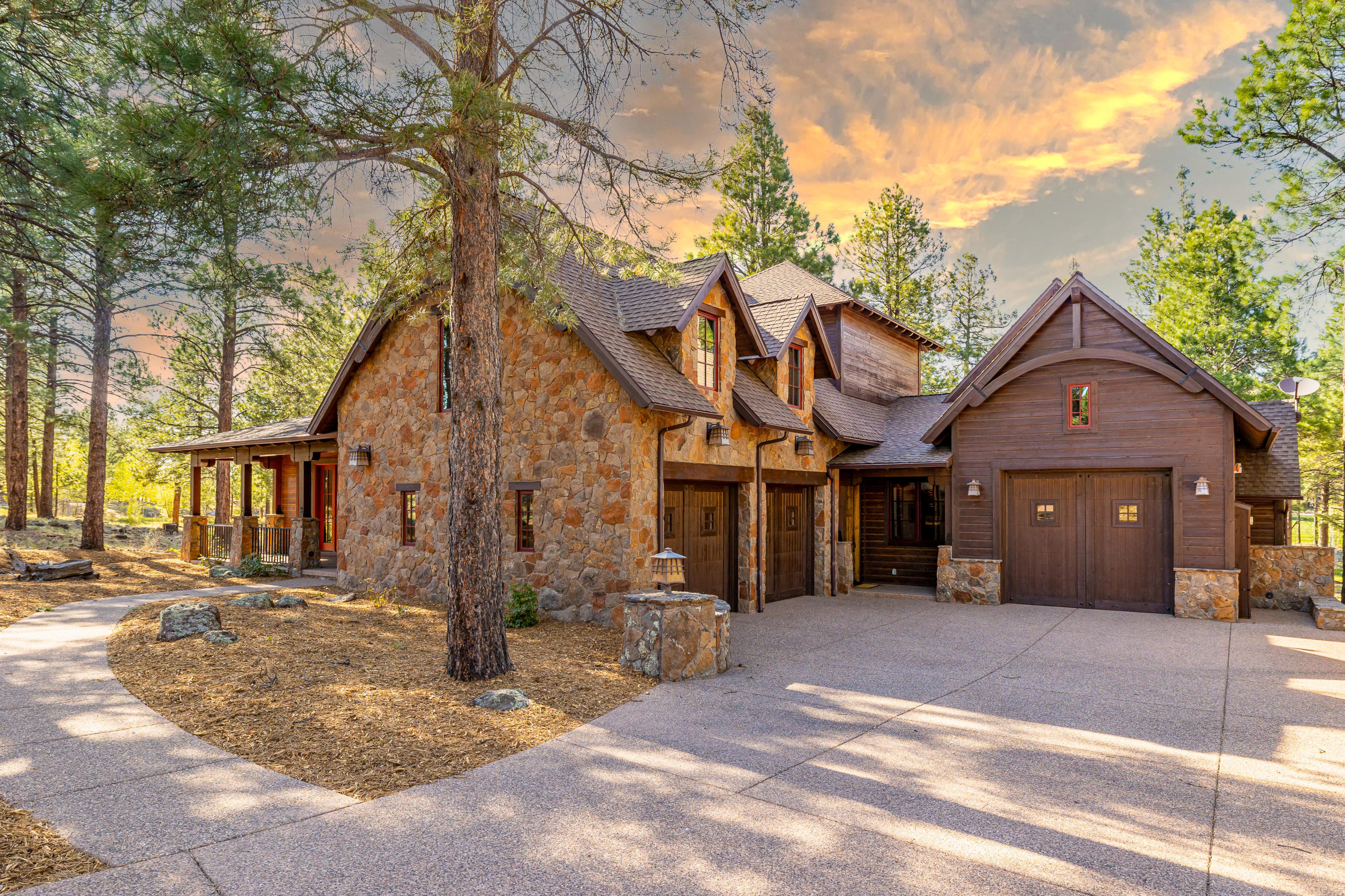 ESTATES AT PINE CANYON - Residential