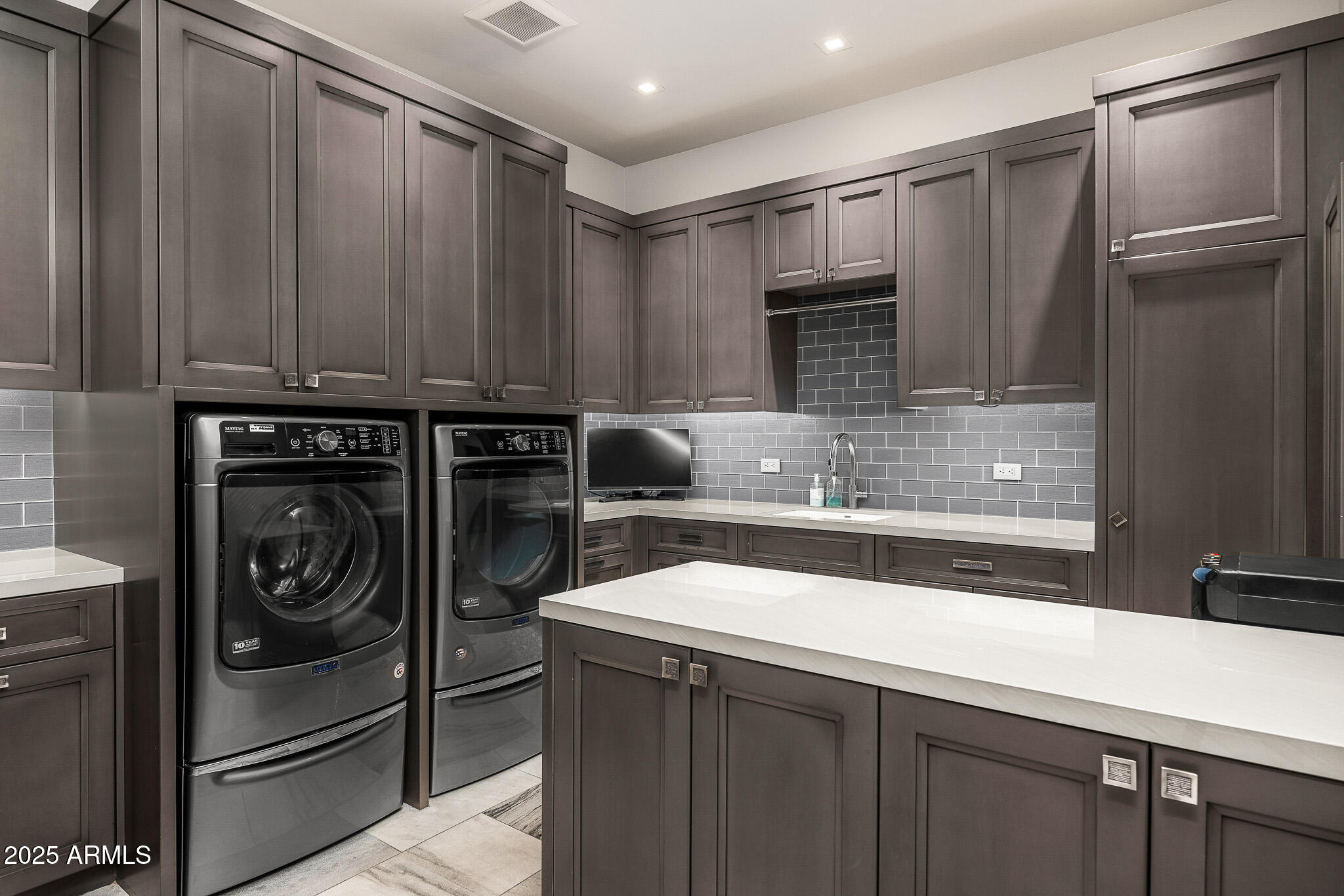 LINCOLN 40 - Residential