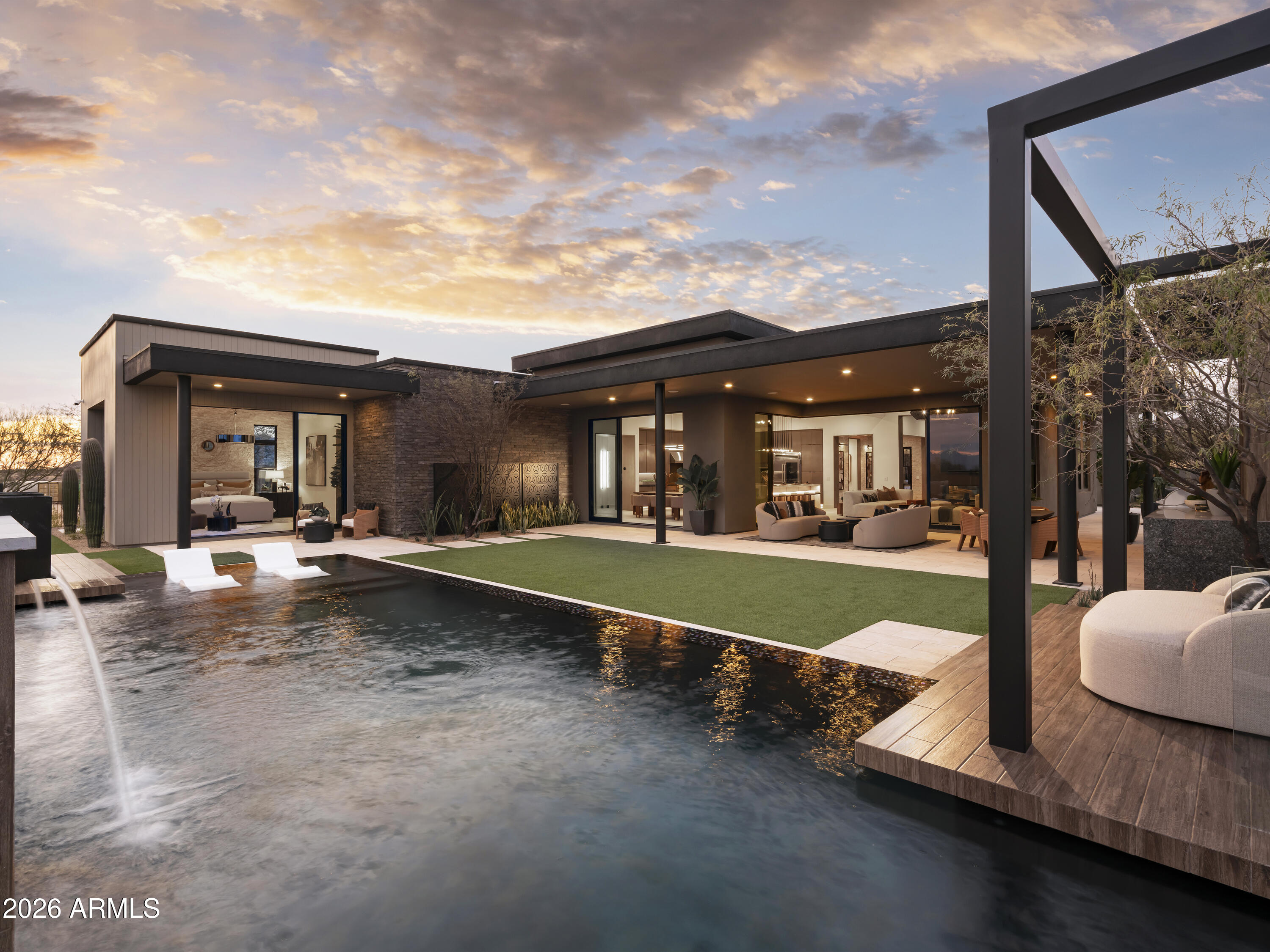 MCDOWELL MOUNTAIN MANOR - Residential