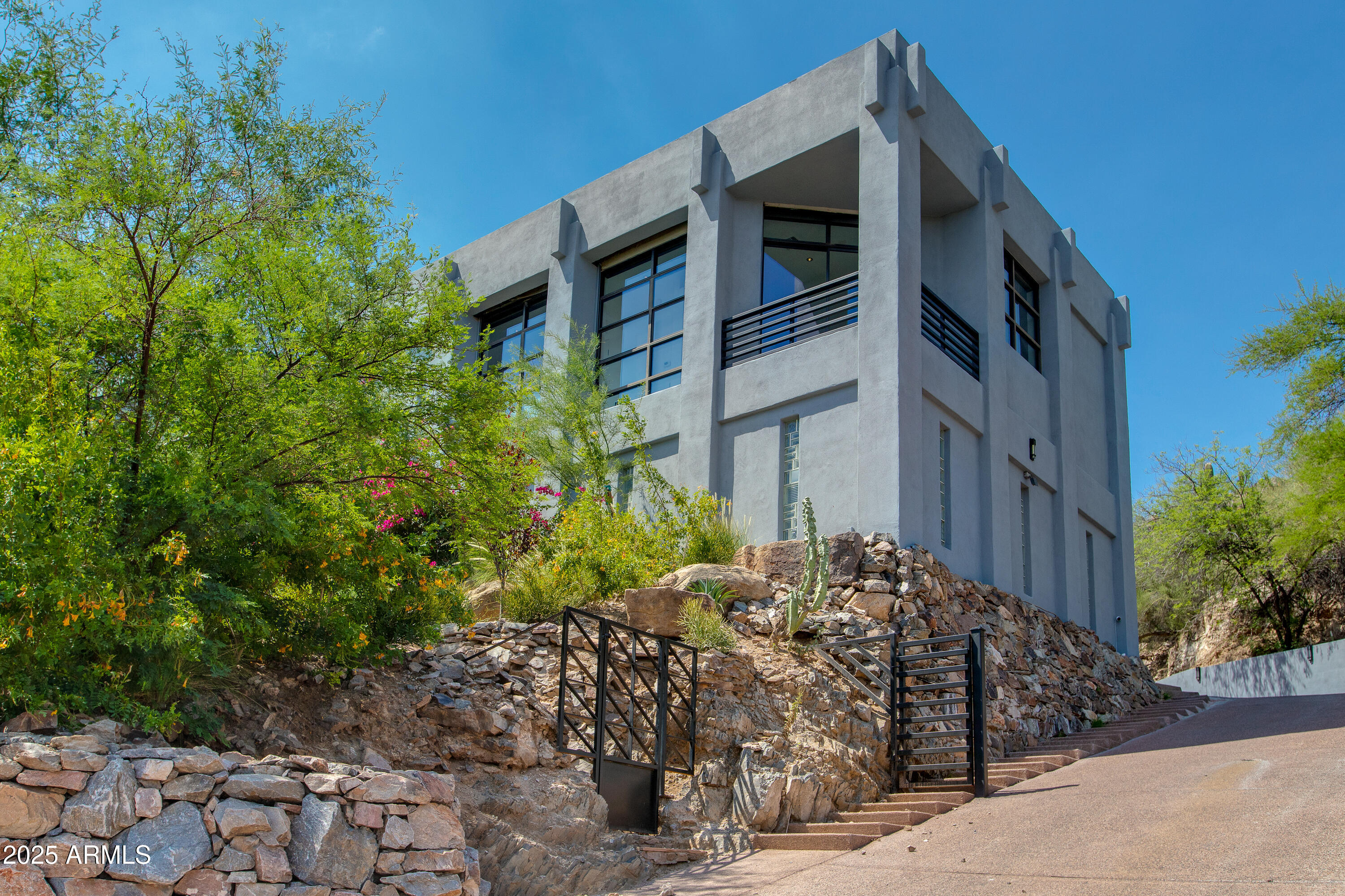 PARADISE HIGHLANDS 2 - Residential