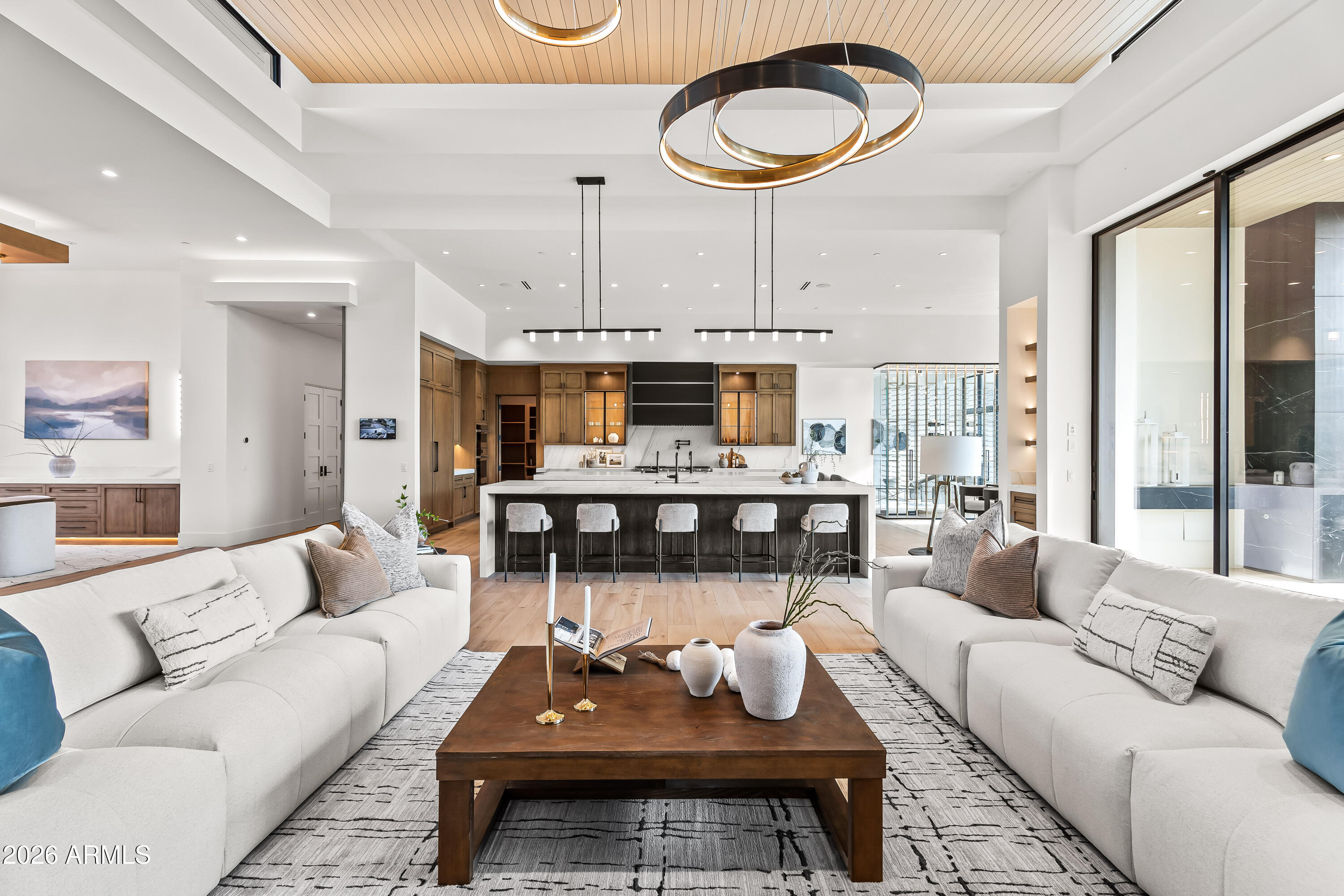 CAMELBACK COUNTRY CLUB ESTATES - Residential