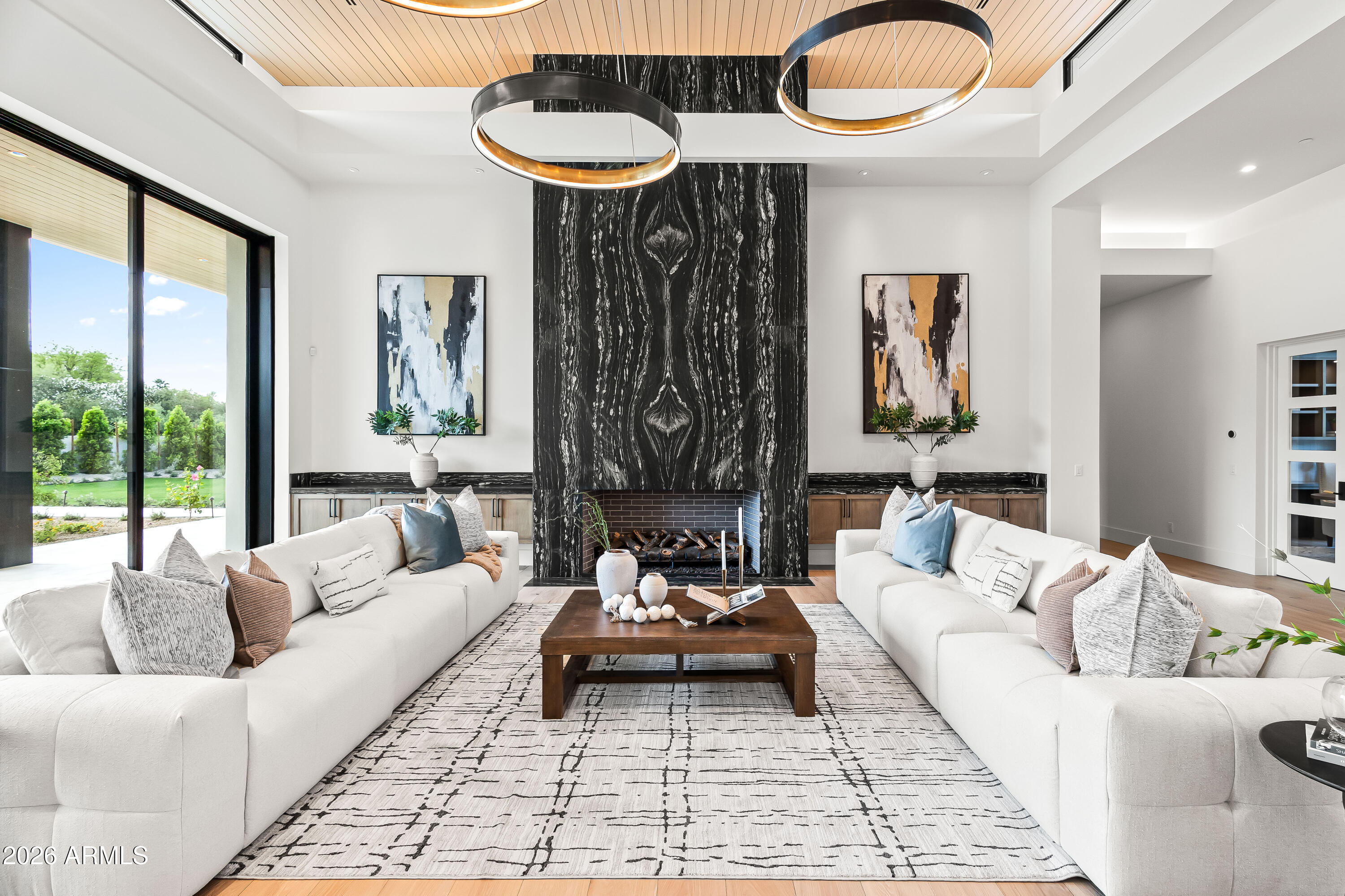 CAMELBACK COUNTRY CLUB ESTATES - Residential