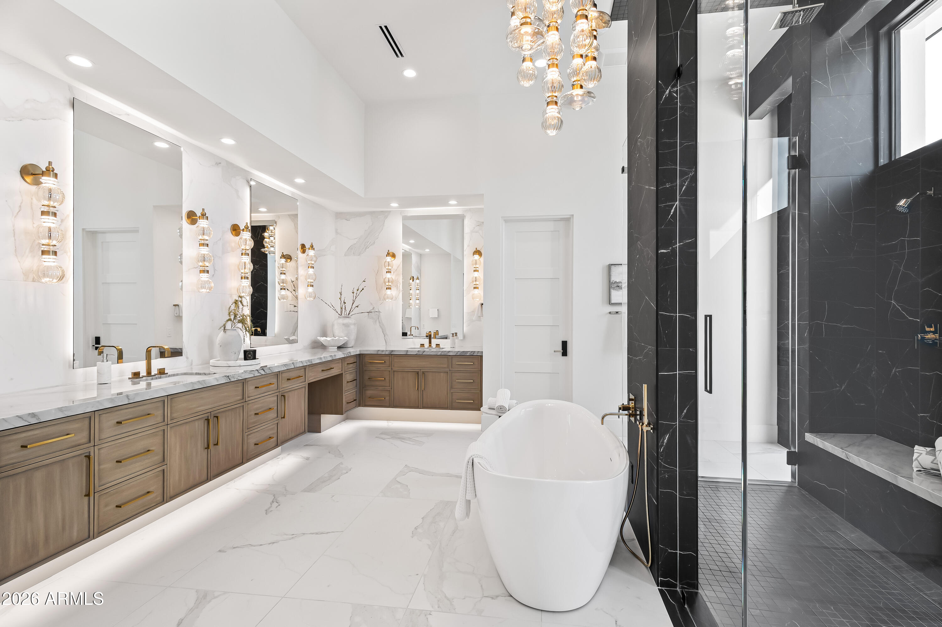CAMELBACK COUNTRY CLUB ESTATES - Residential