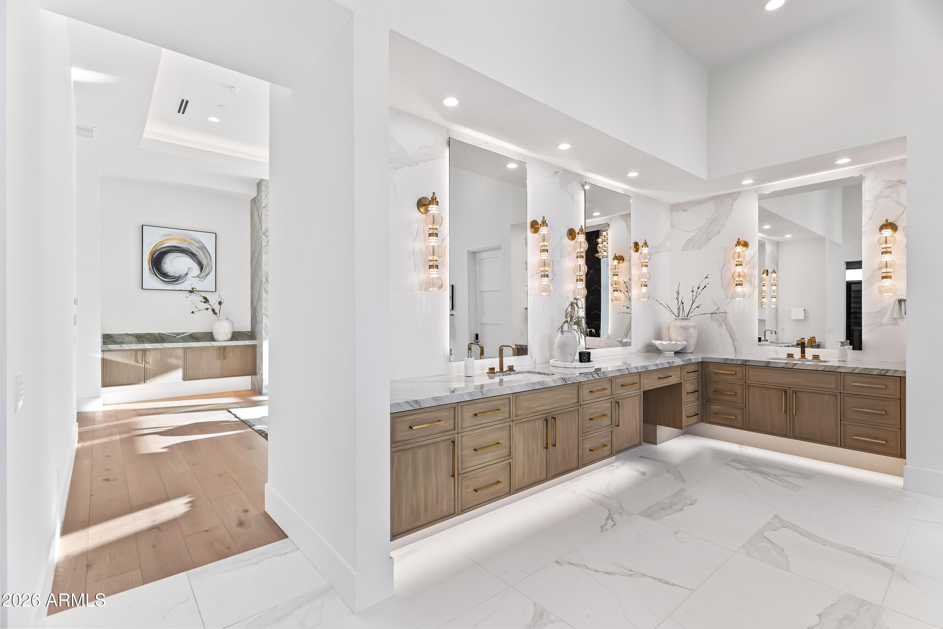 CAMELBACK COUNTRY CLUB ESTATES - Residential