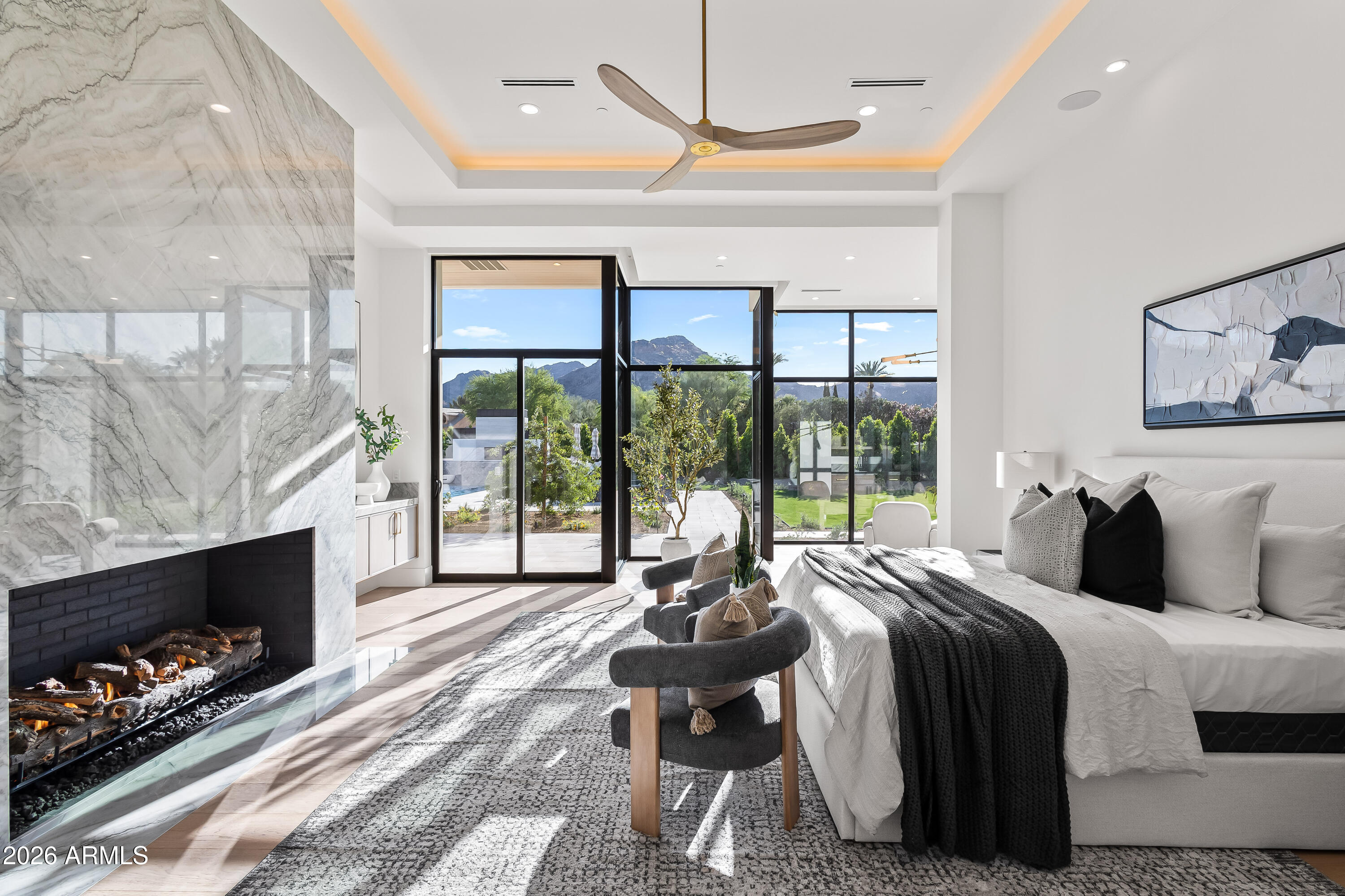 CAMELBACK COUNTRY CLUB ESTATES - Residential