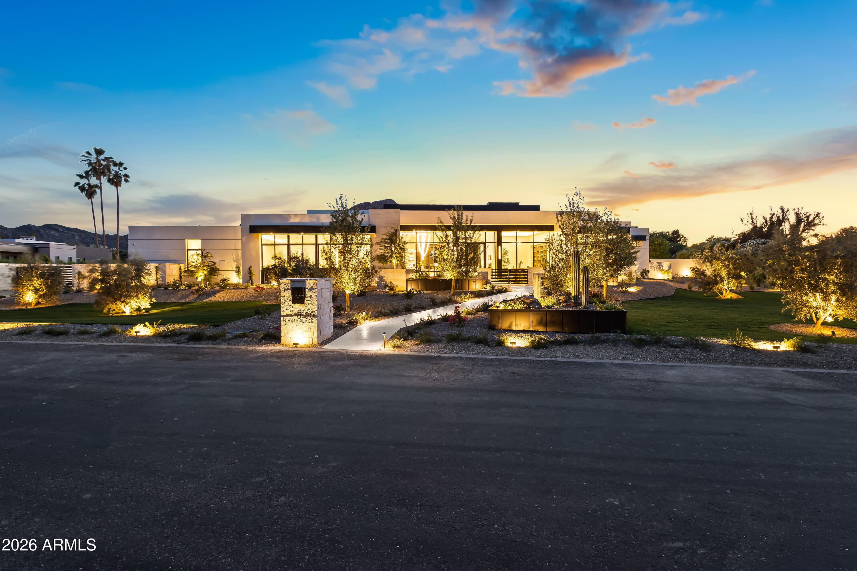 CAMELBACK COUNTRY CLUB ESTATES - Residential