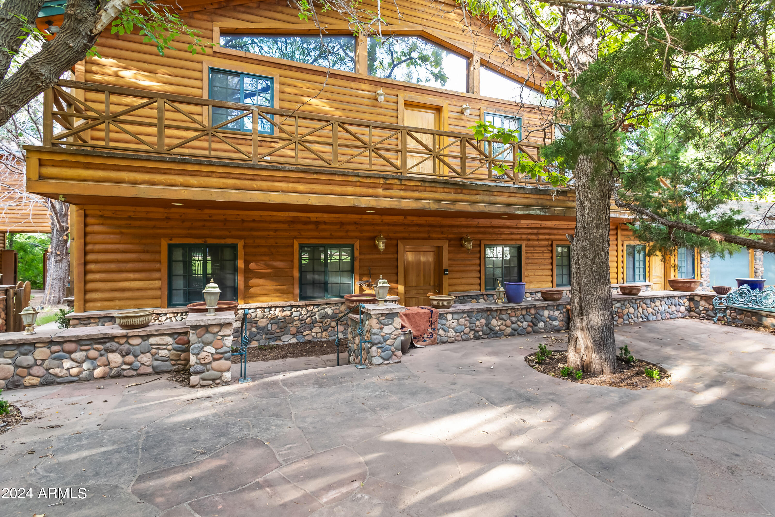AN IRREG PCL - Residential