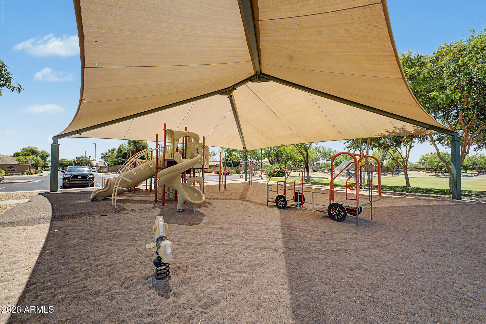 ASHLAND RANCH - Residential
