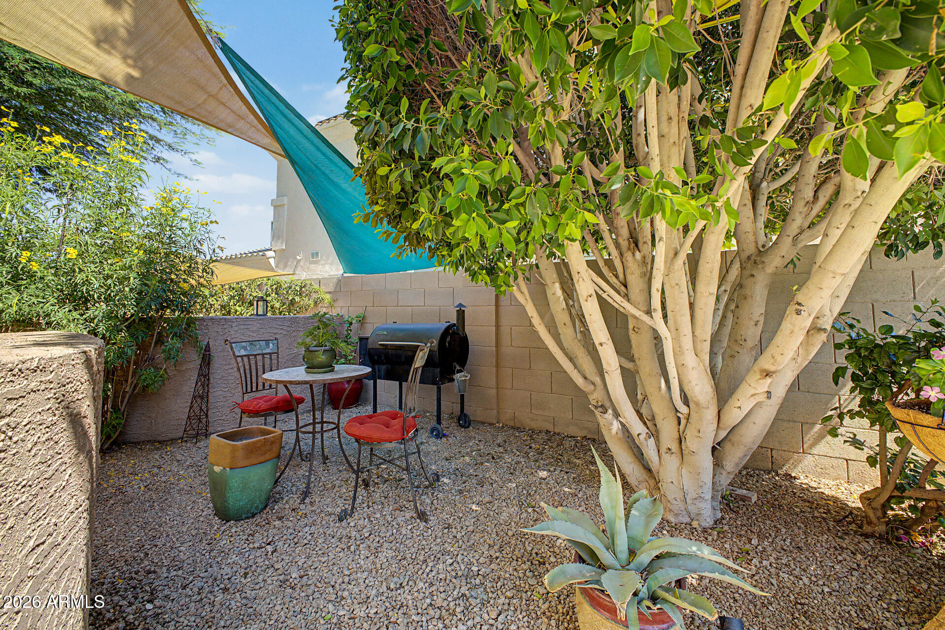 ASHLAND RANCH - Residential