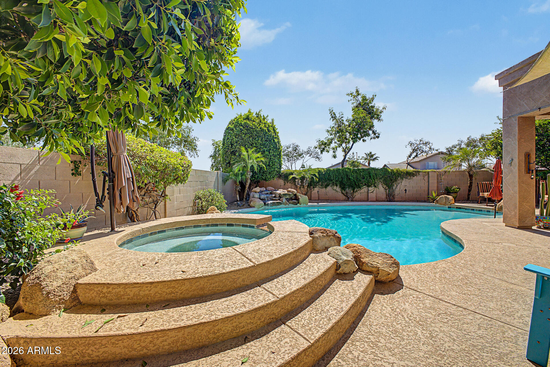 ASHLAND RANCH - Residential