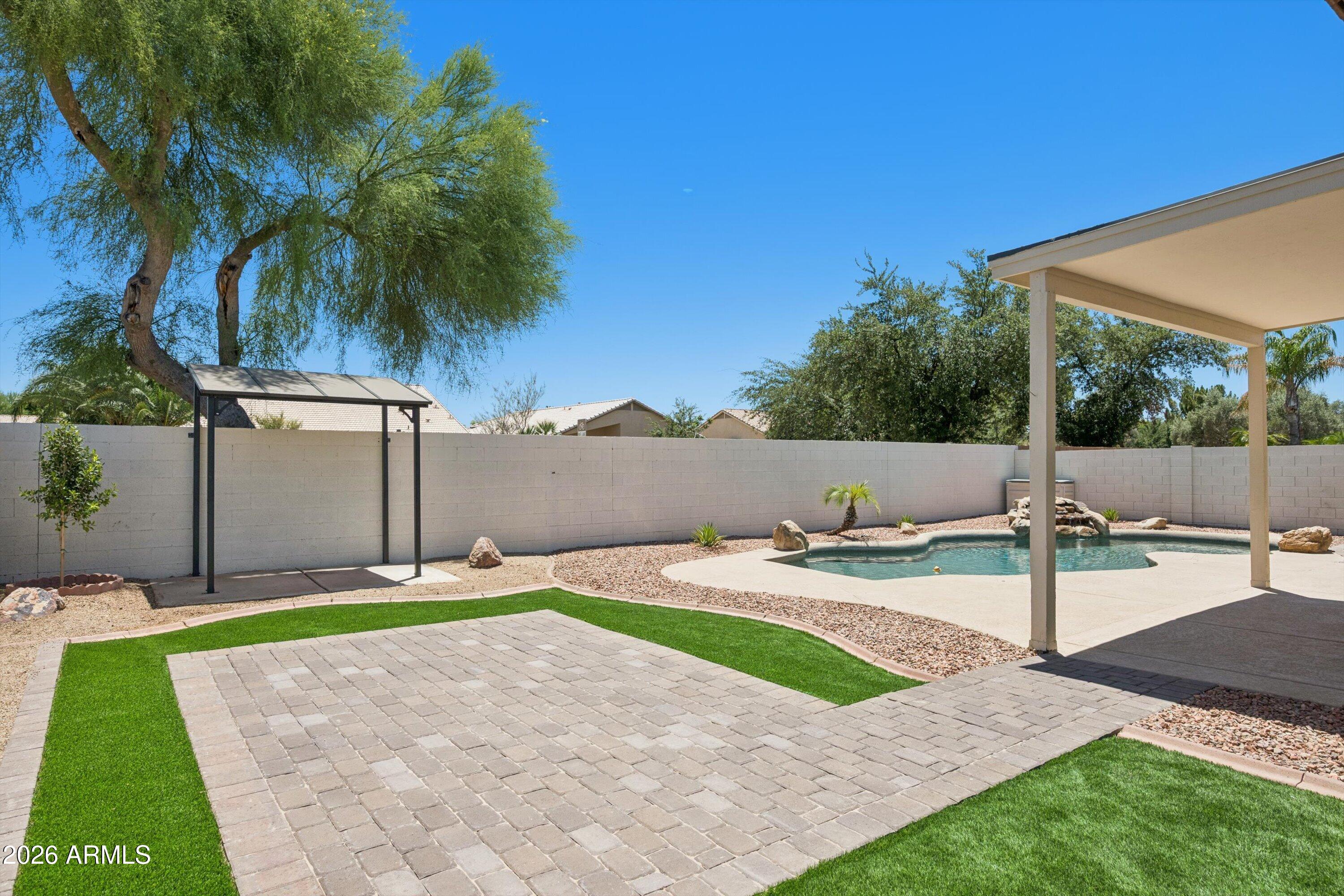 CAROL RAE RANCH - Residential