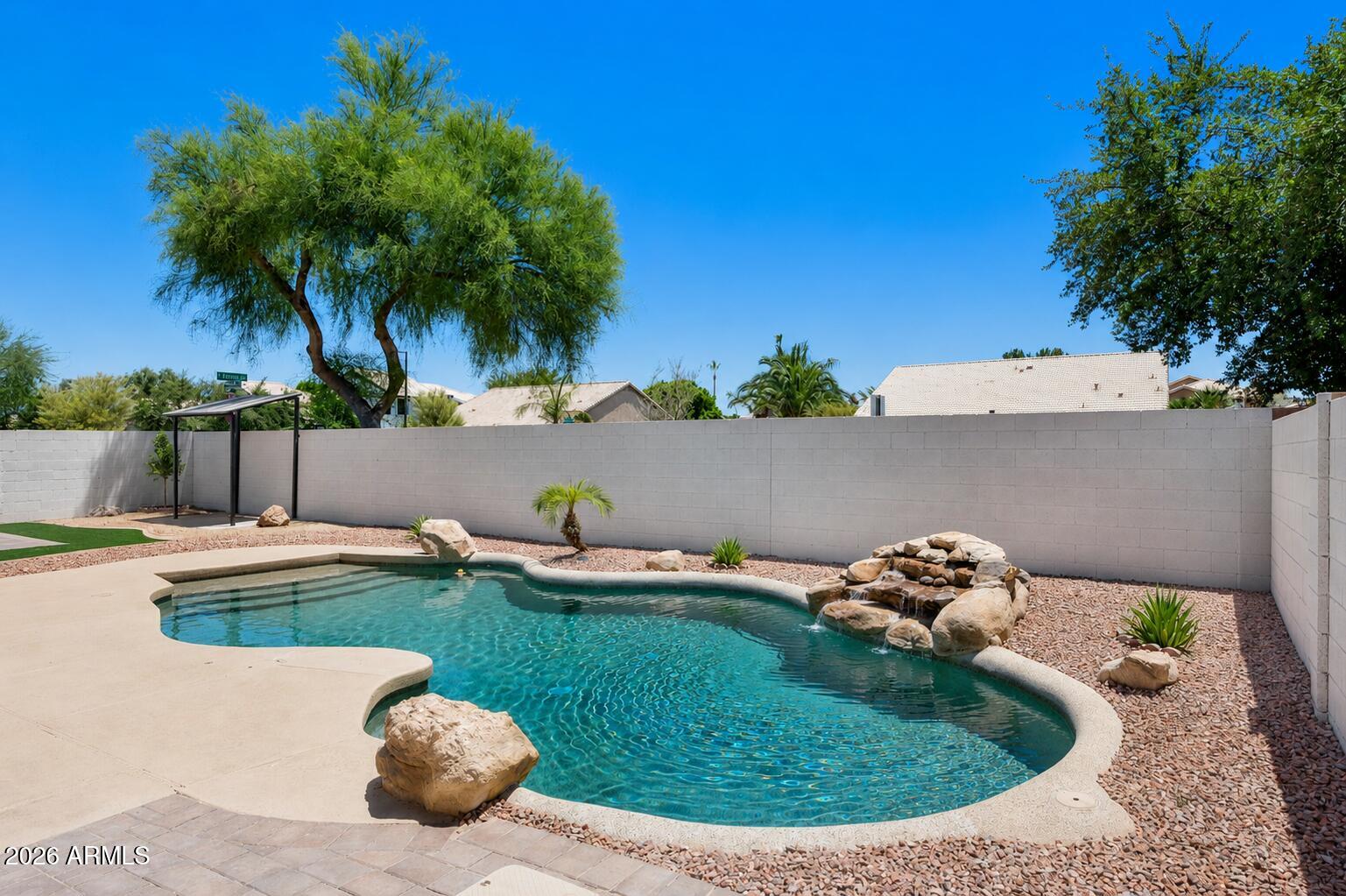CAROL RAE RANCH - Residential