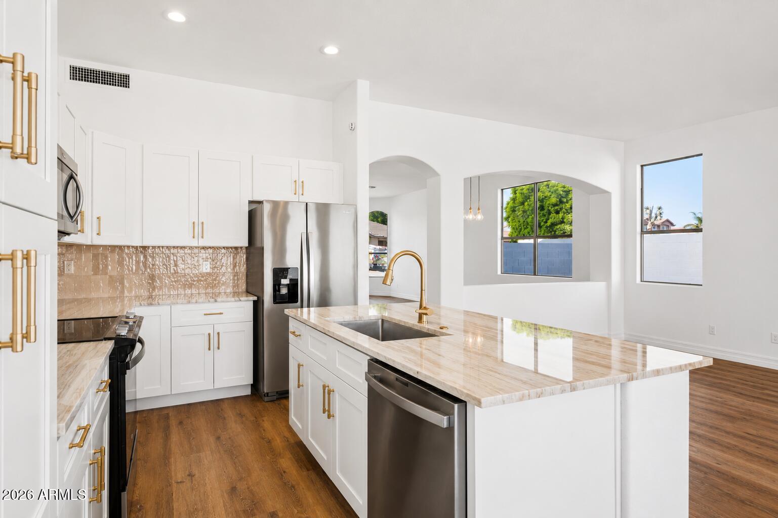 CAROL RAE RANCH - Residential