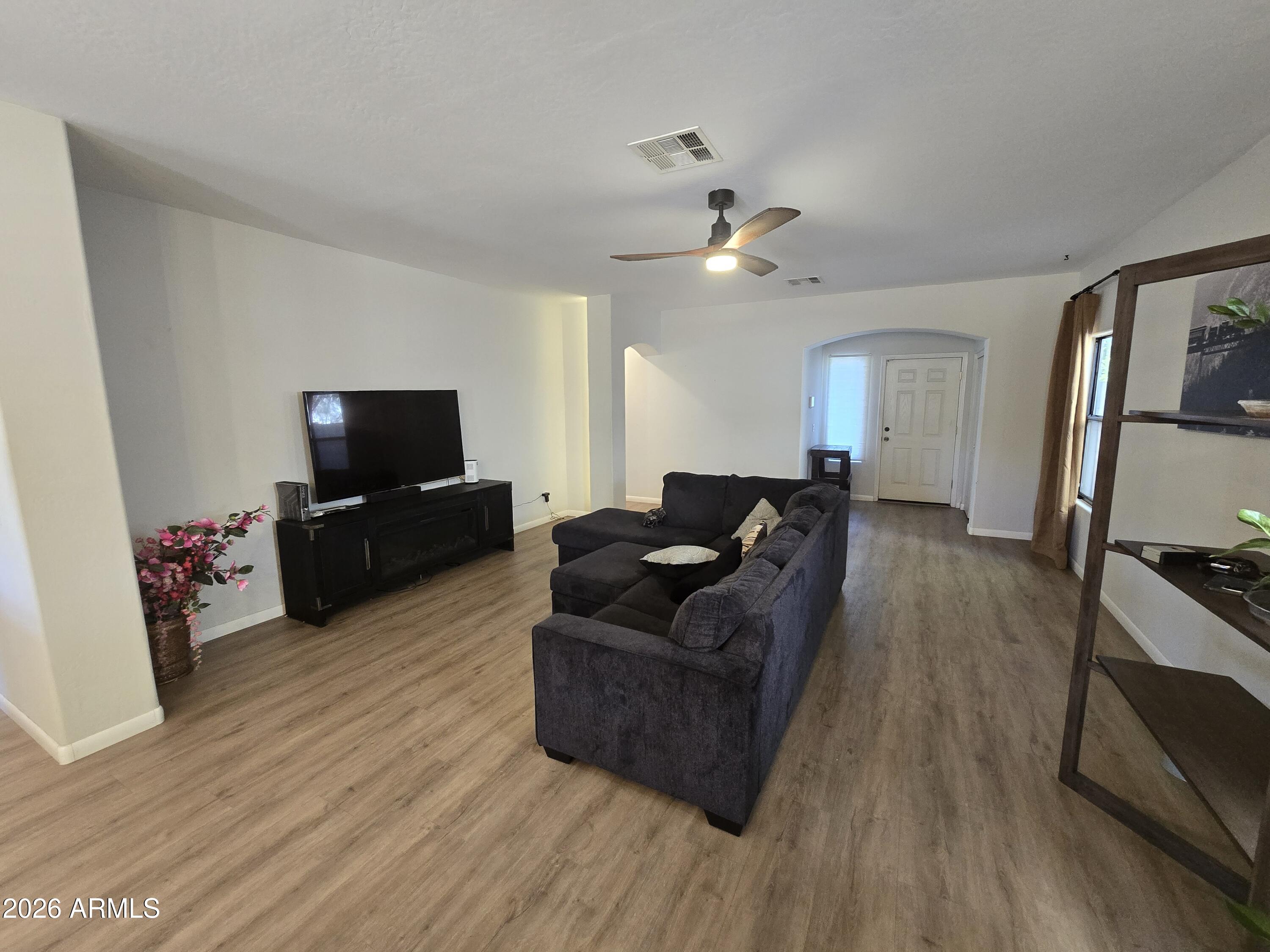 AUGUST SUN COUNTRY ESTATES - Residential